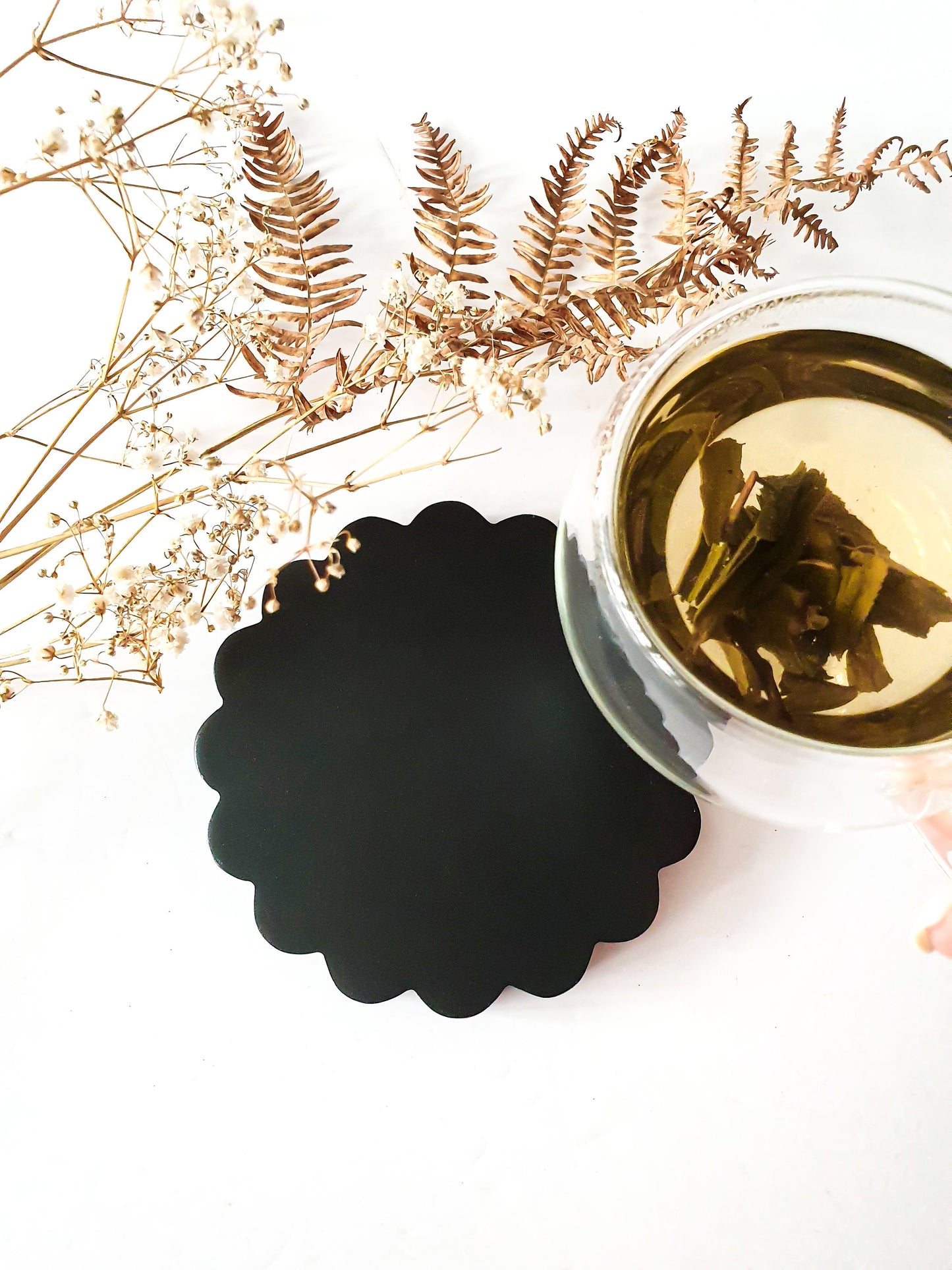 YESOstudio Original Stylish Scallop-Edged Coasters Set