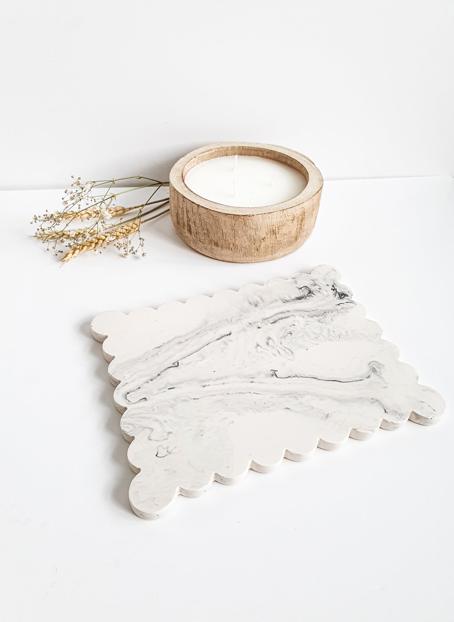 YESOstudio Elegant Scallop Rectangular Decorative Tray