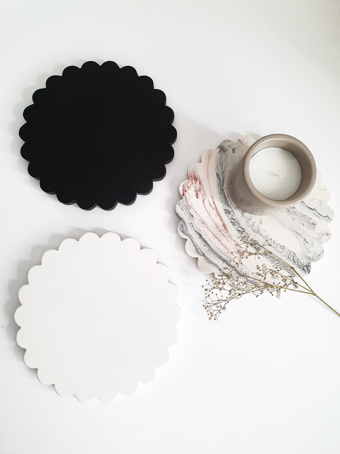 YESOstudio Scallop Round Tray