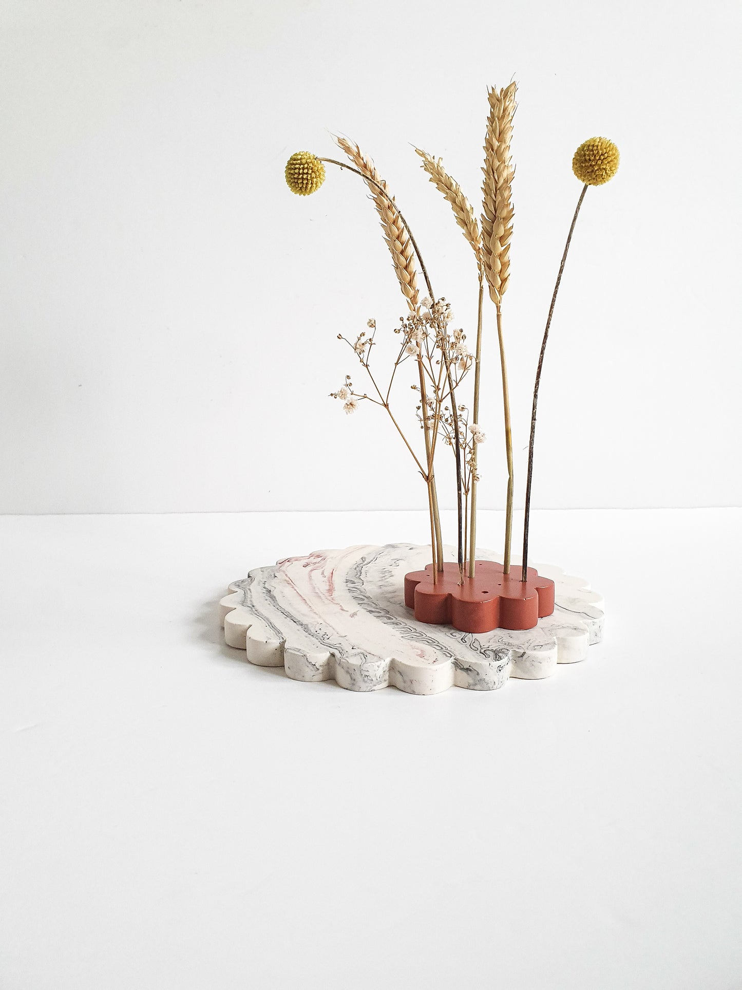 YESOstudio Scallop Round Tray