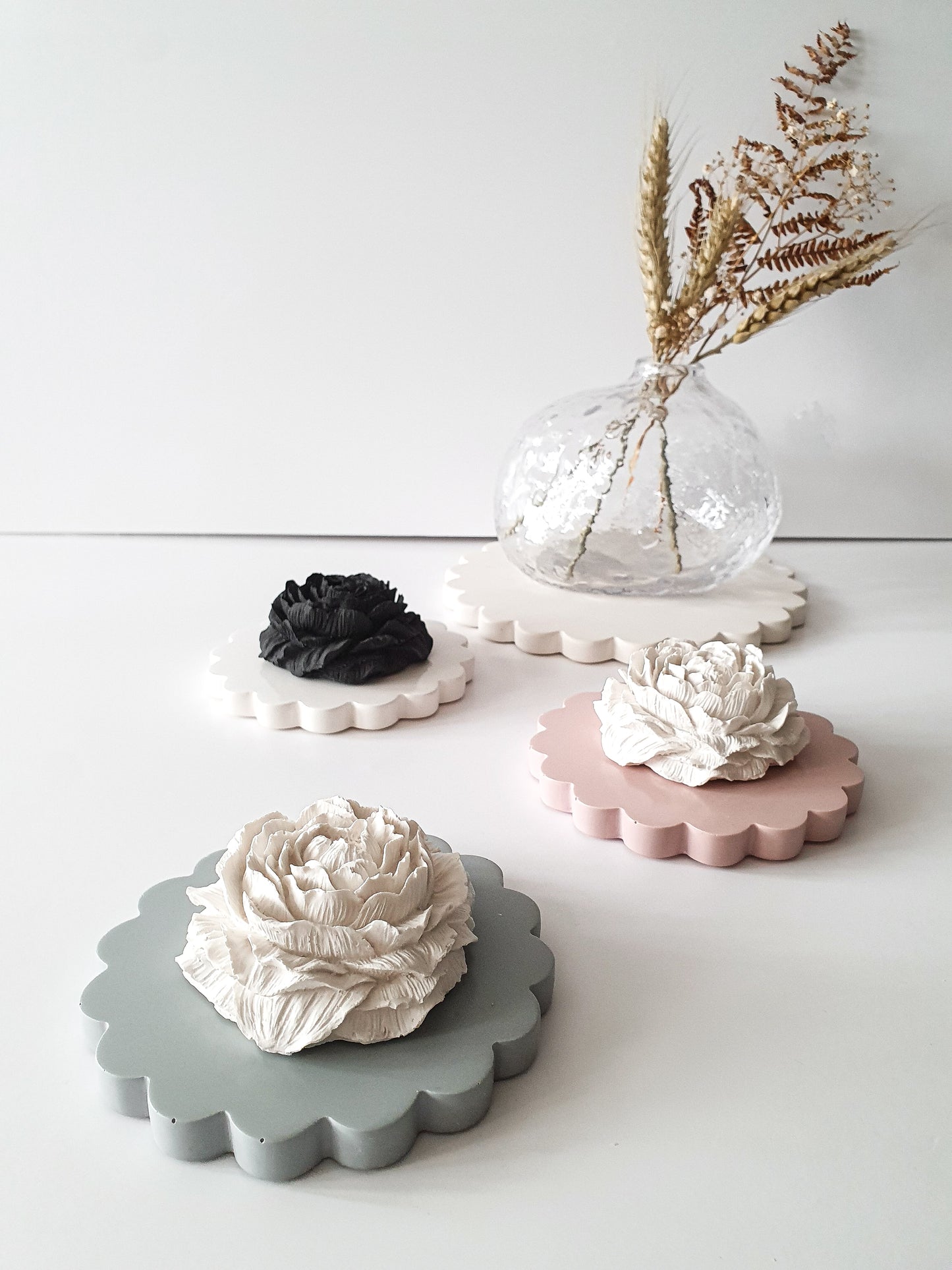 YESOstudio Peony Stone Diffuser and Scallop Coaster Set An Elegant Gift for Any Occasion