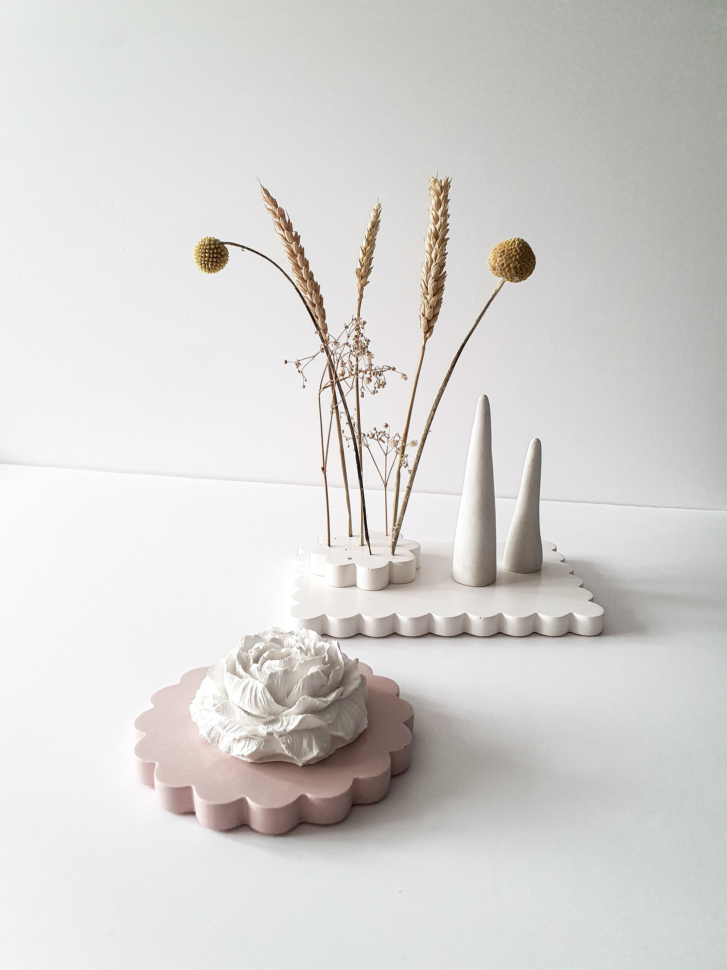 YESOstudio Medium Rectangular Scallop Tray