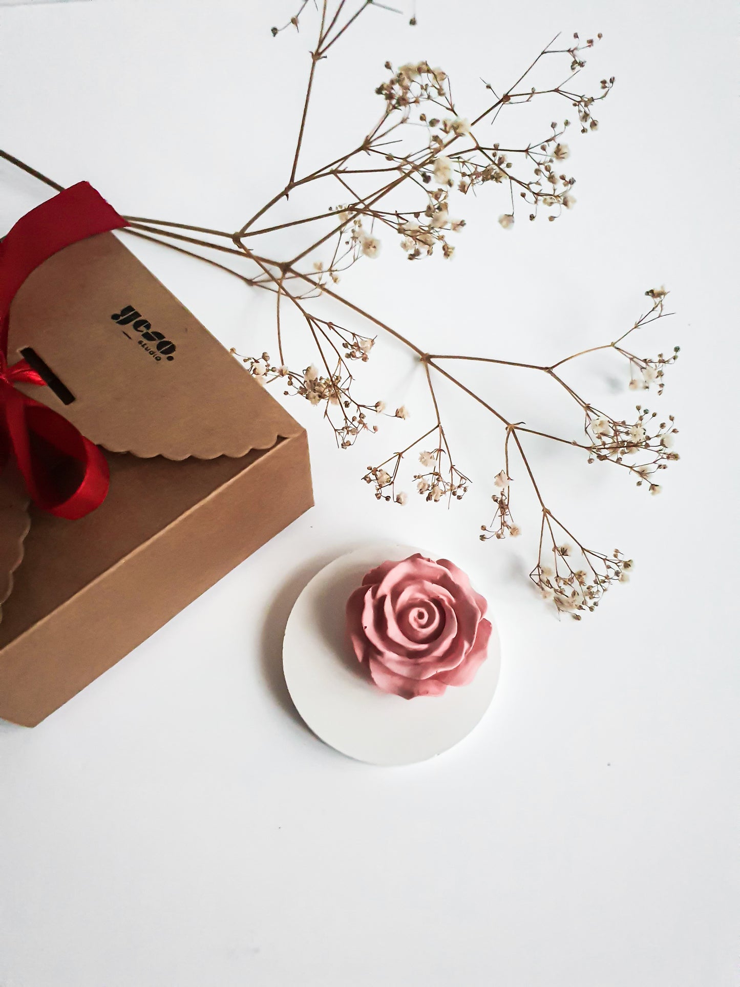 YESOstudio Compact Rose Essential Oil Diffuser