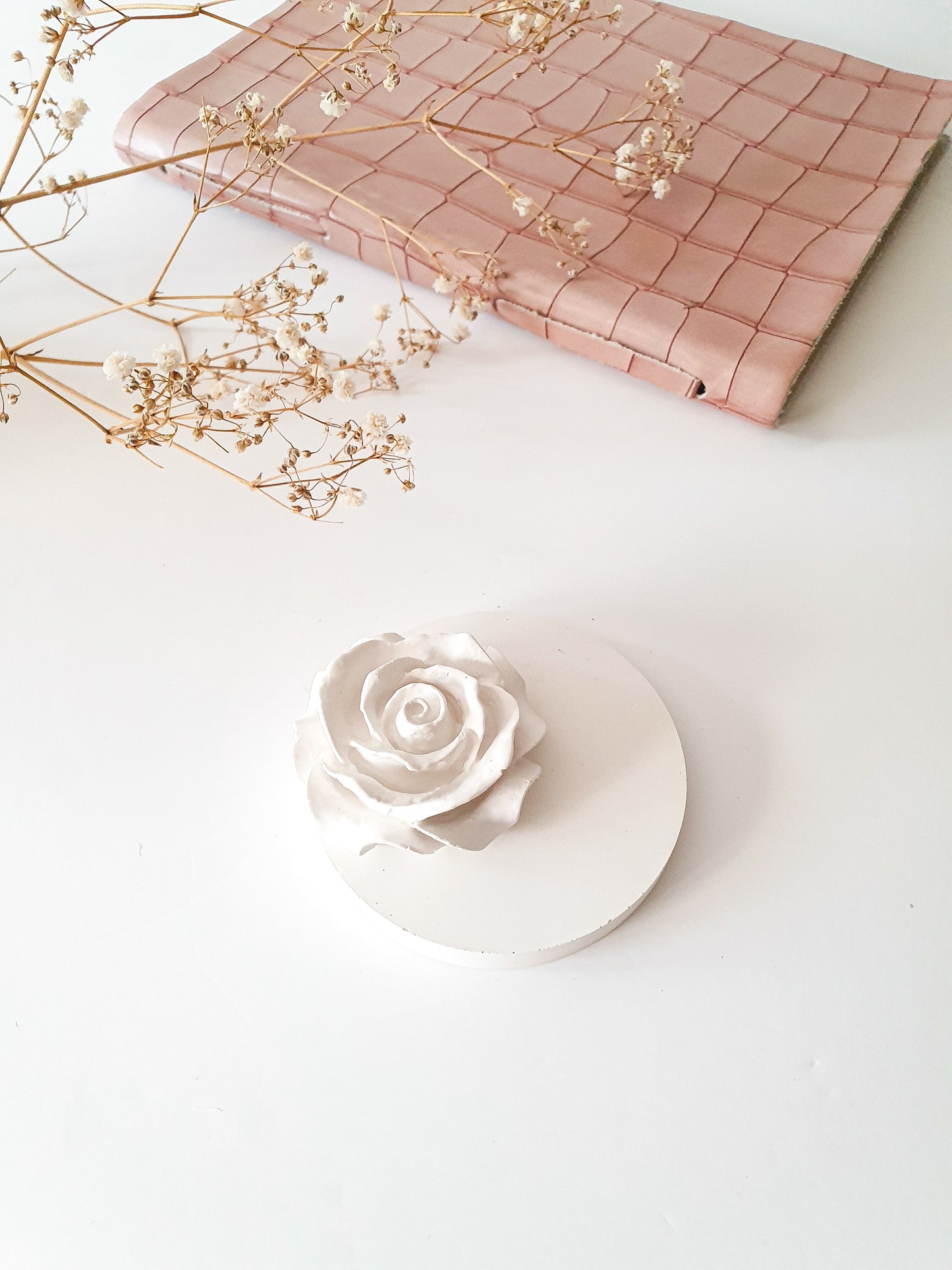 YESOstudio Compact Rose Essential Oil Diffuser
