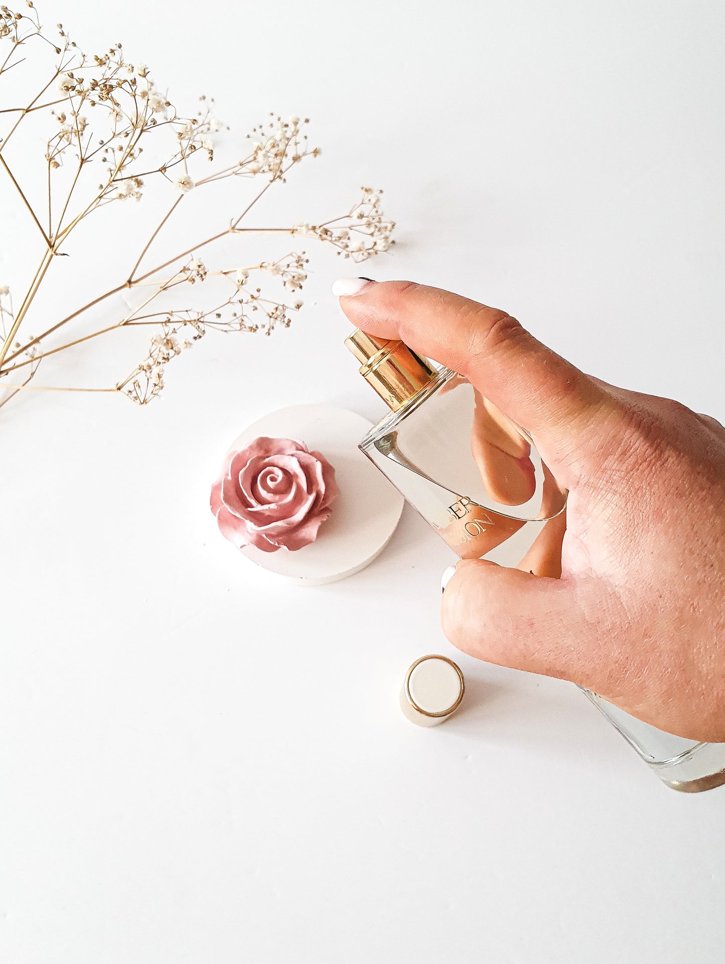 YESOstudio Compact Rose Fragrance Diffuser