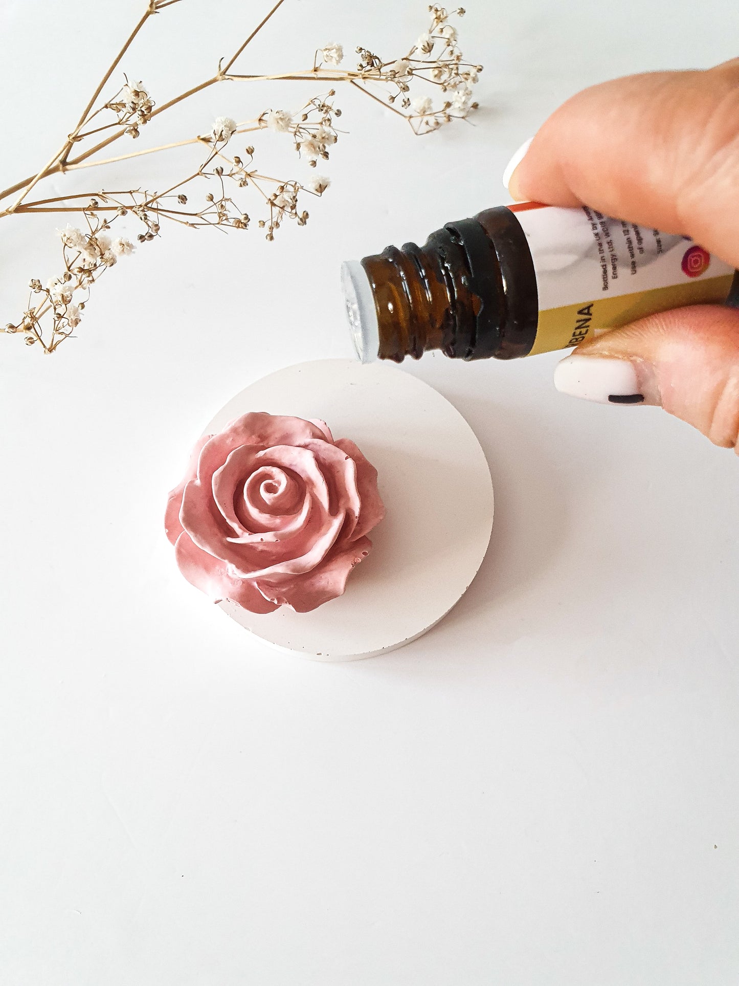 YESOstudio Compact Rose Essential Oil Diffuser