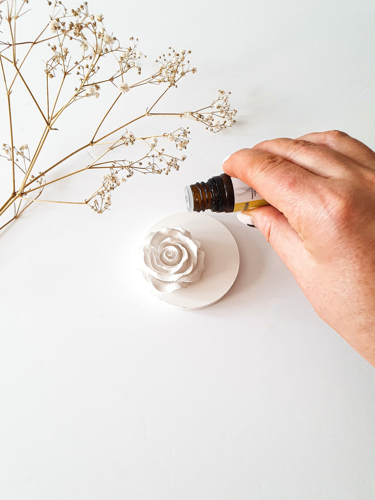 YESOstudio Compact Rose Essential Oil Diffuser
