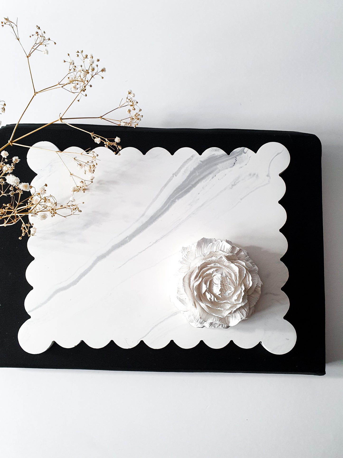 YESOstudio Elegant Scallop Rectangular Decorative Tray with Subtle Grey Marble Effect