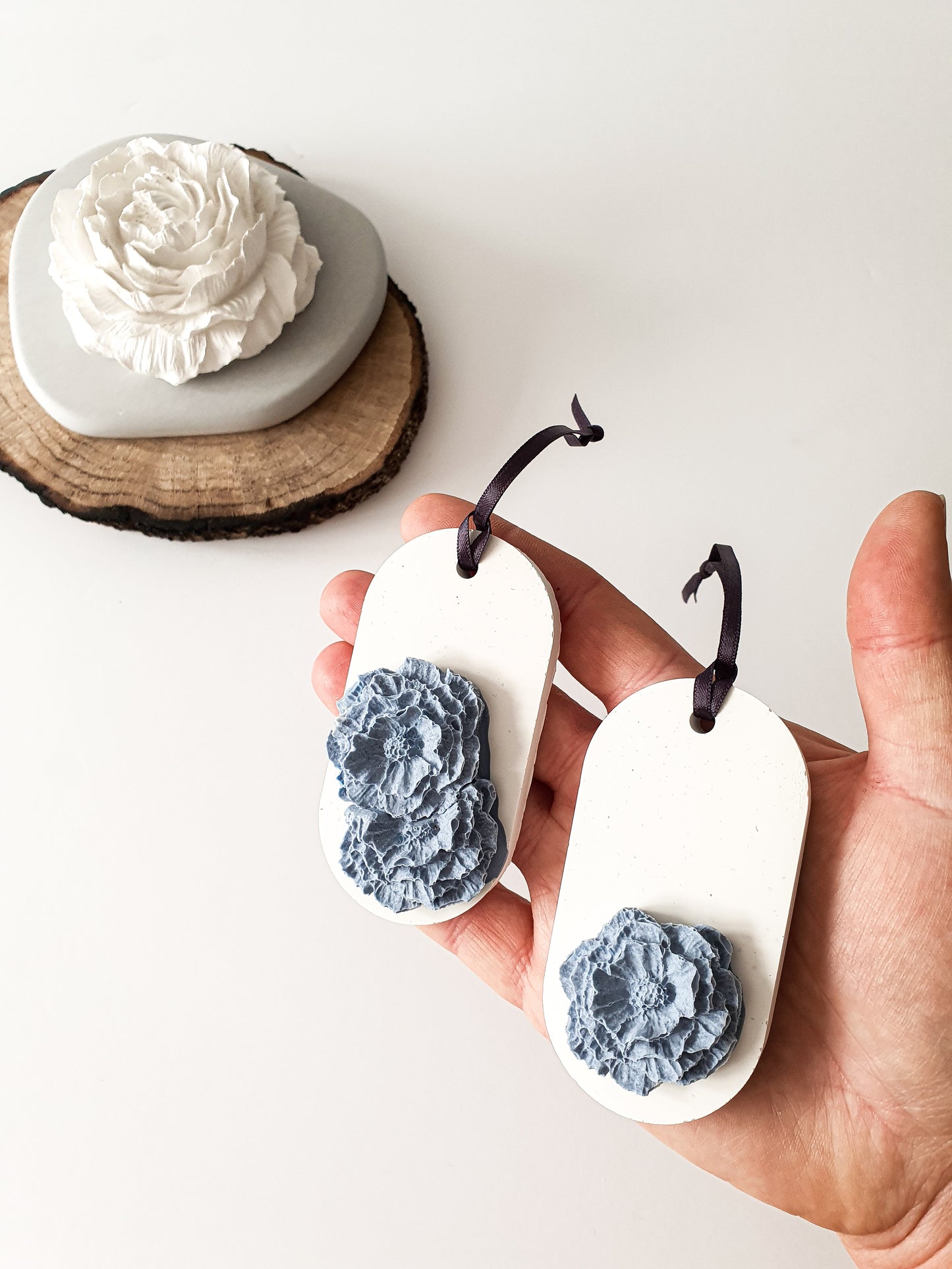 YESOstudio Floral Aroma Stone Tag Diffuser Gift Set