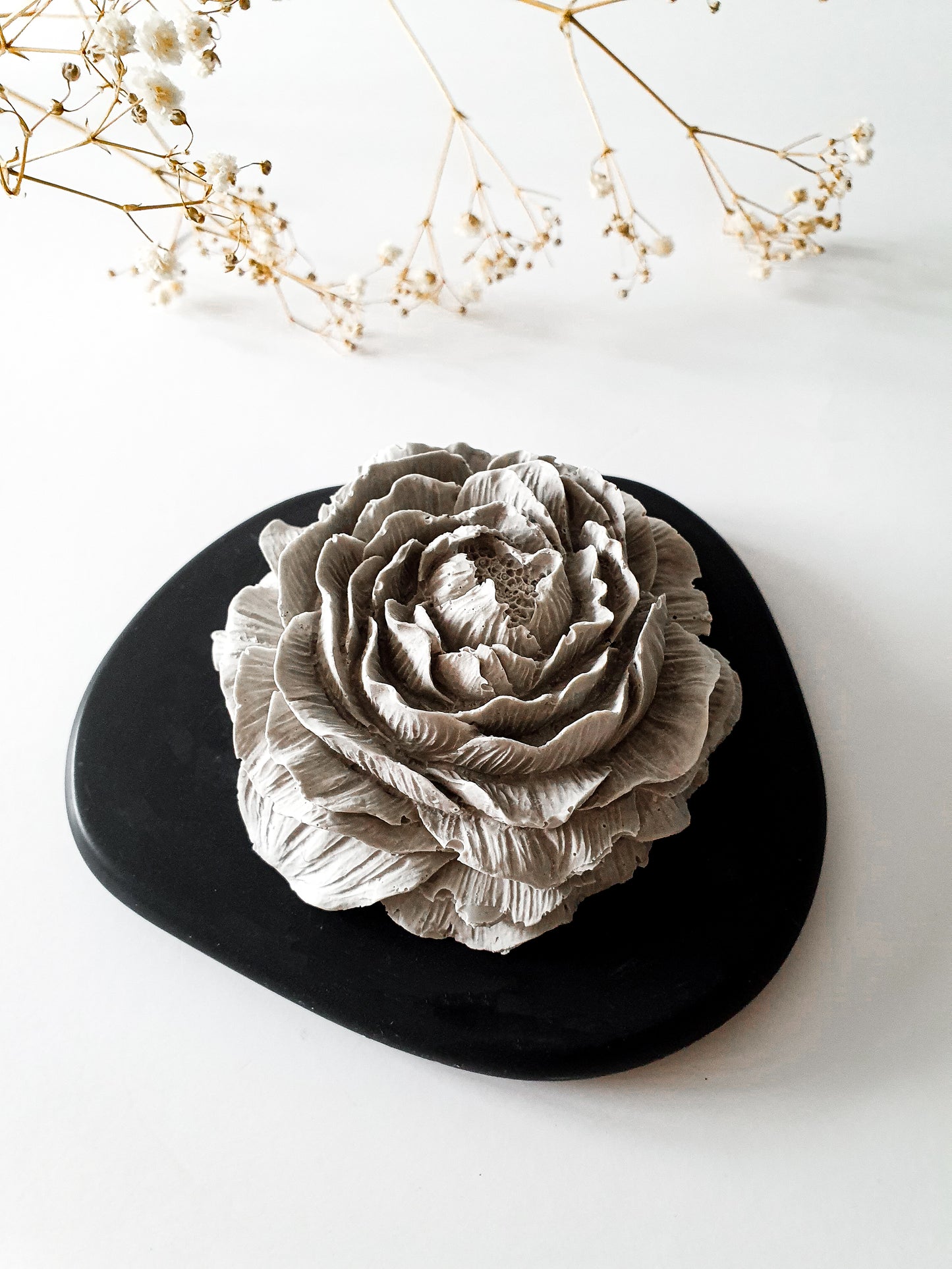 YESOstudio Peony Essential Oil Diffuser – Elegant and Practical Mothers Day Gift