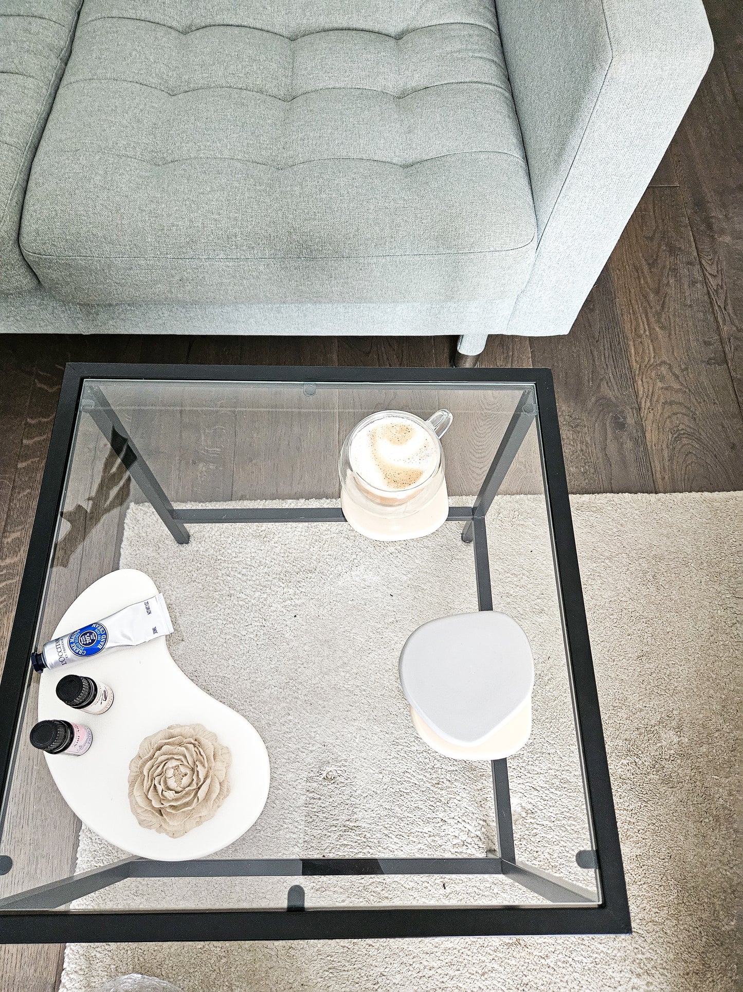 YESOstudio Unique Organic Bean-shaped Tray and Pebble Drink Coasters