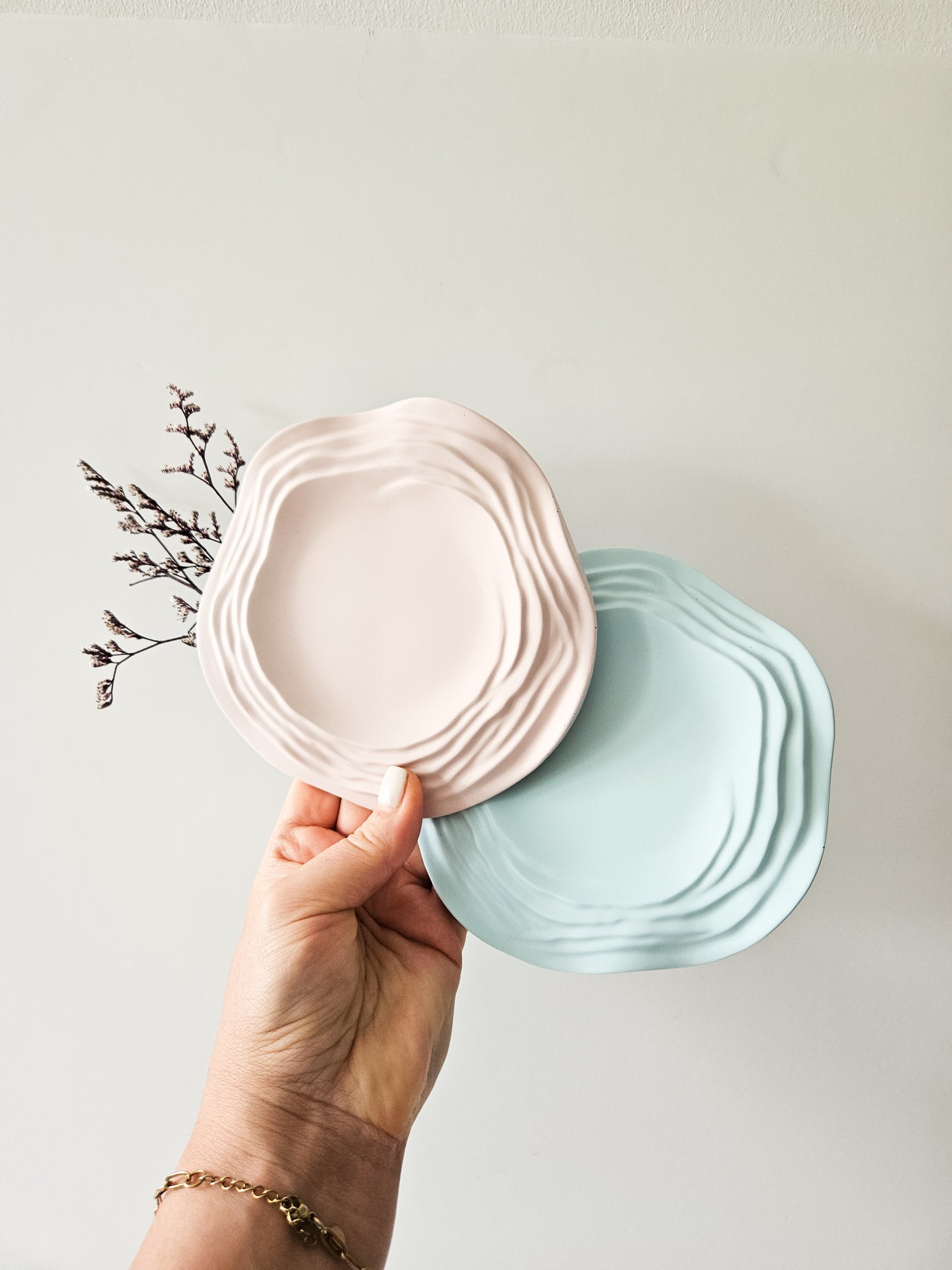 YESOstudio Wavy Stone Coasters Set