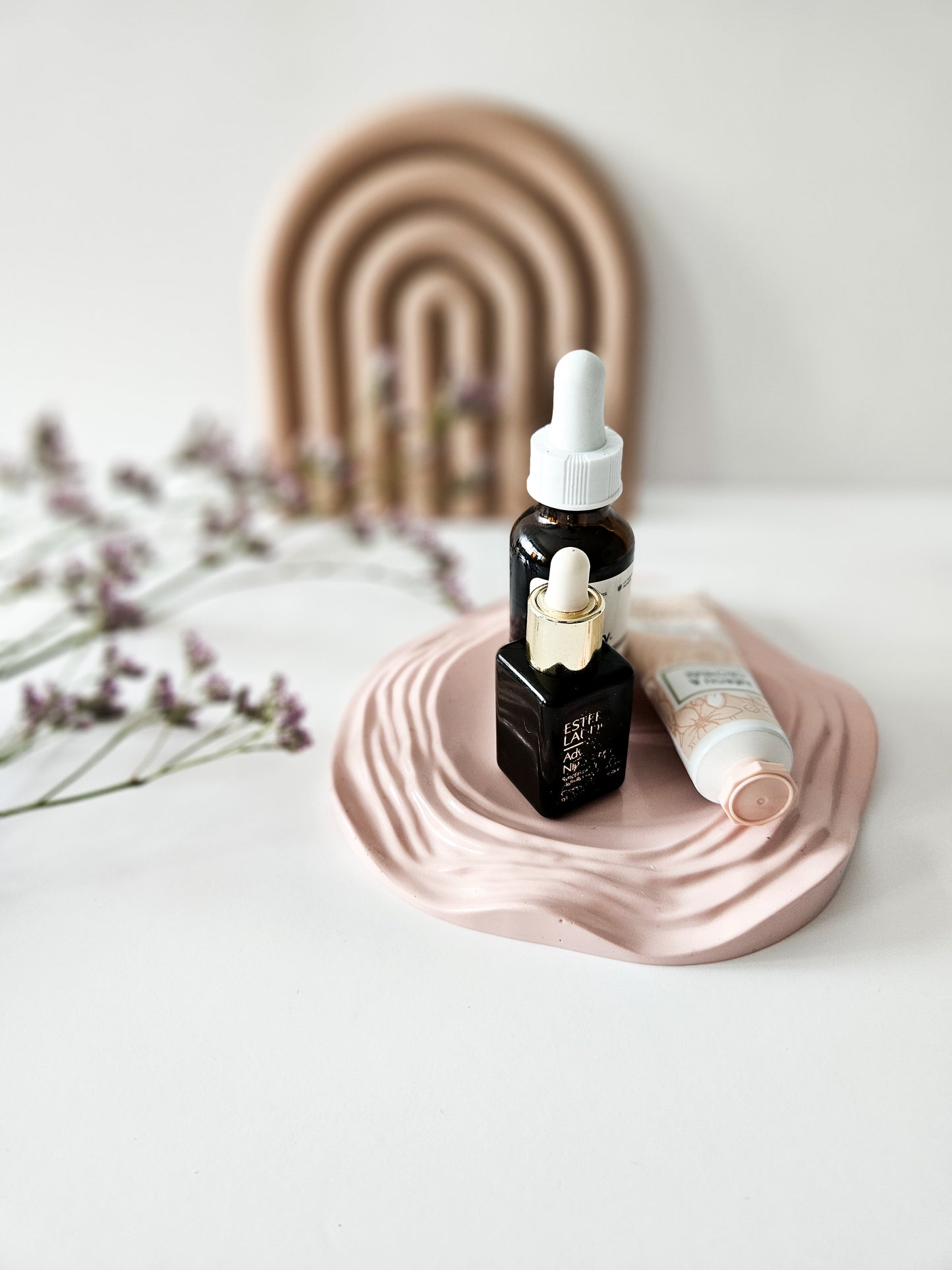 YESOstudio Wavy Cosmetics Organising Tray