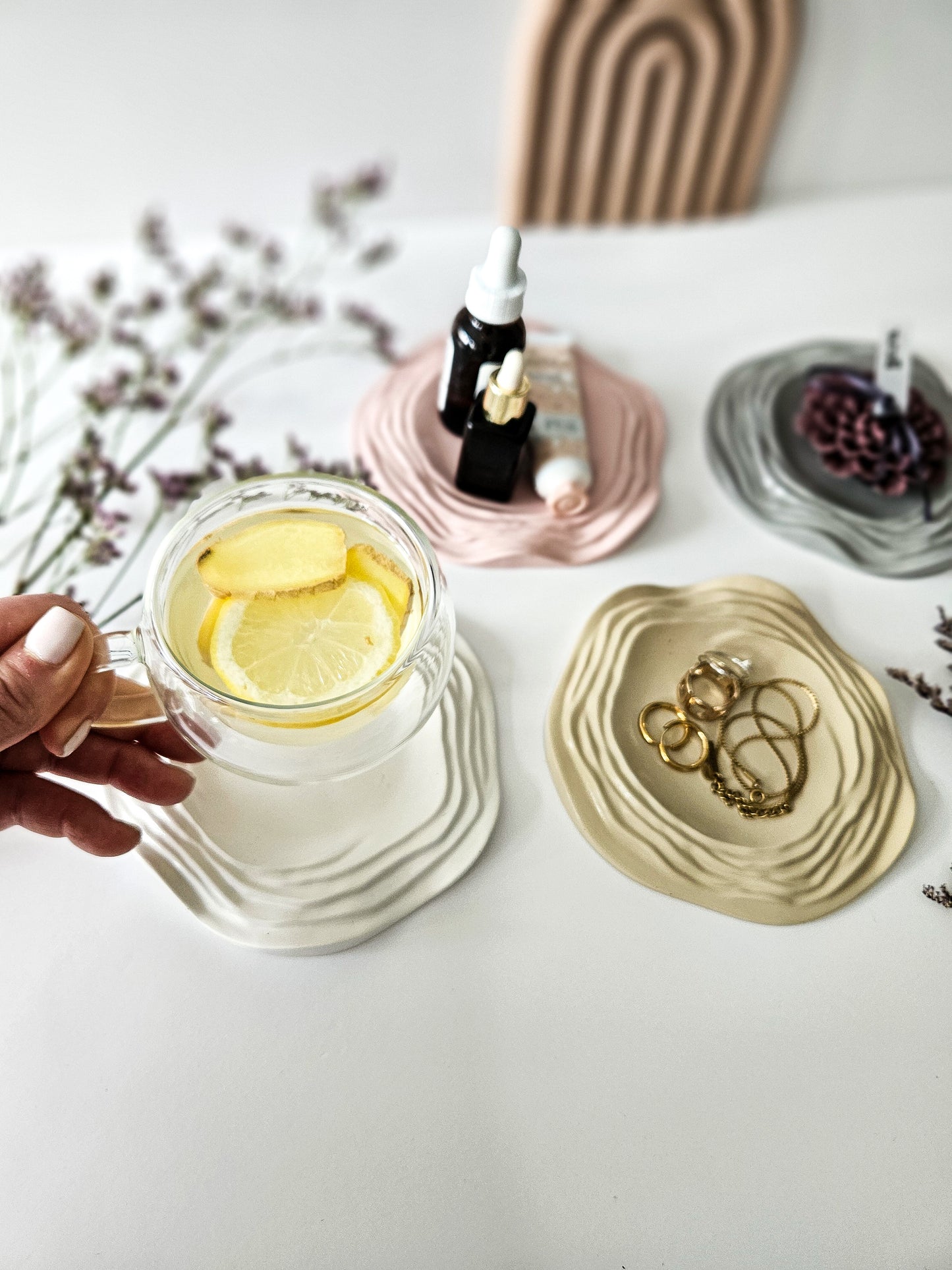 YESOstudio Wavy Stone Coasters Set