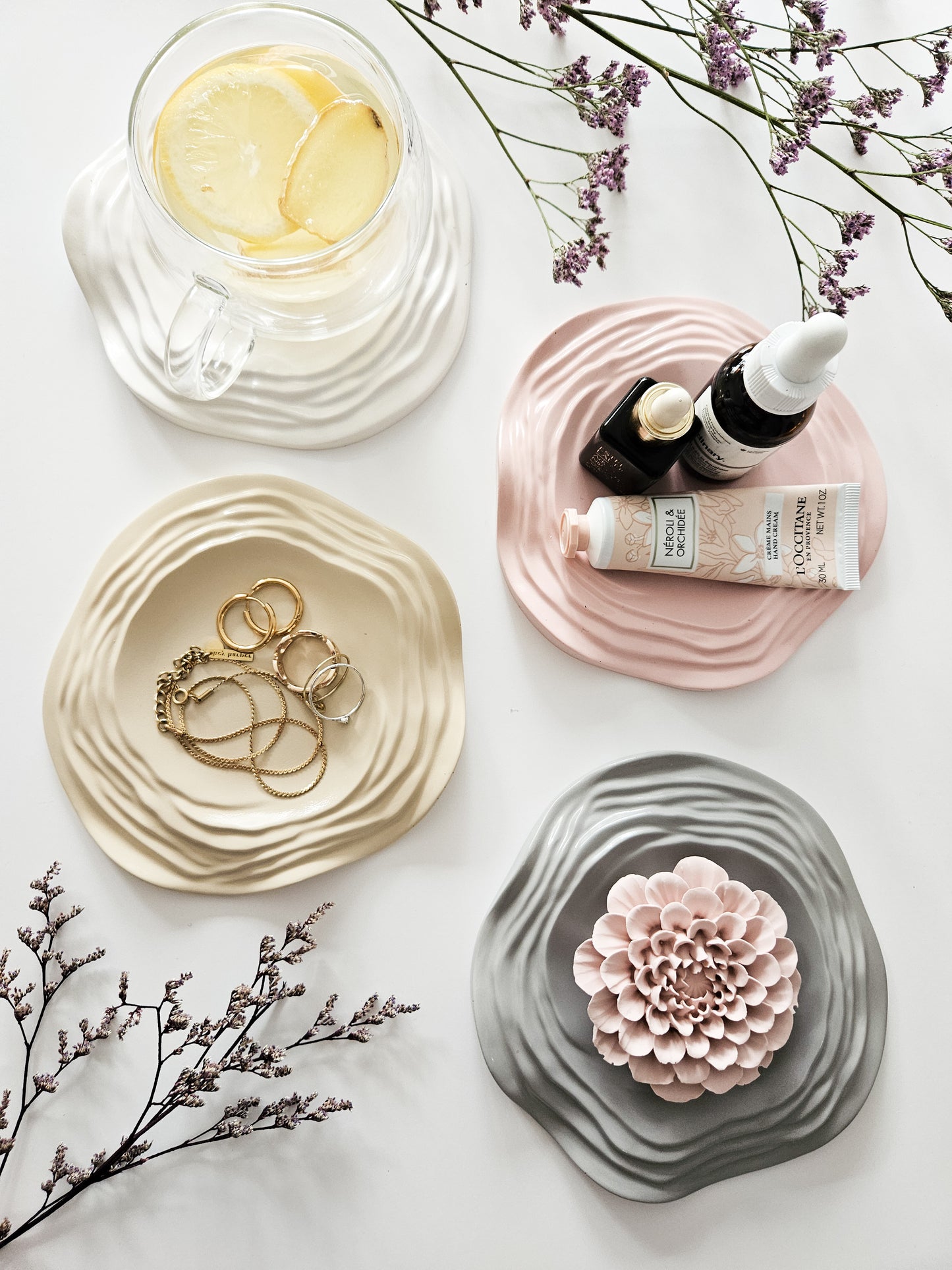 YESOstudio Wavy Catch All Tray
