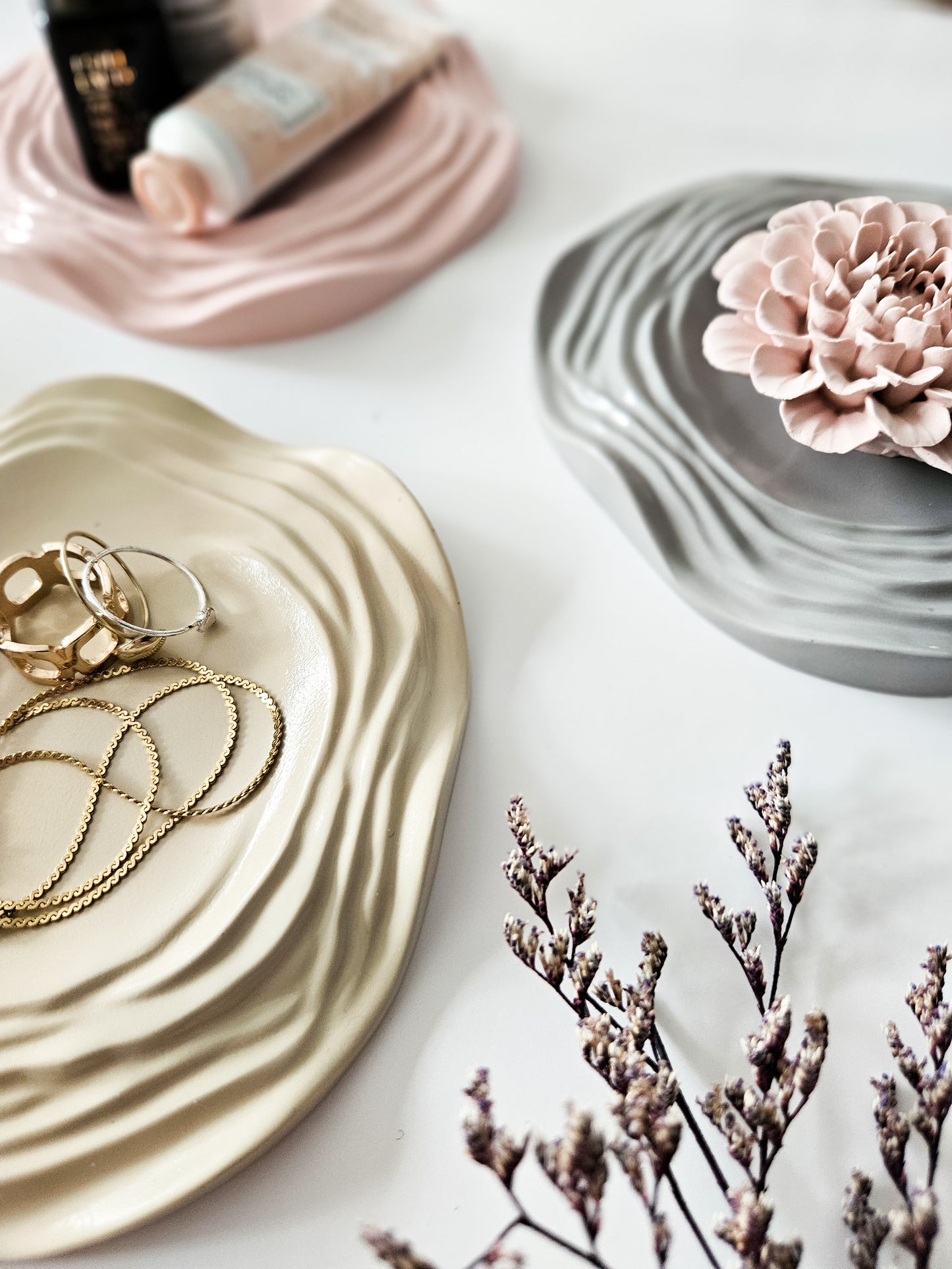 YESOstudio Wavy Stone Coasters Set