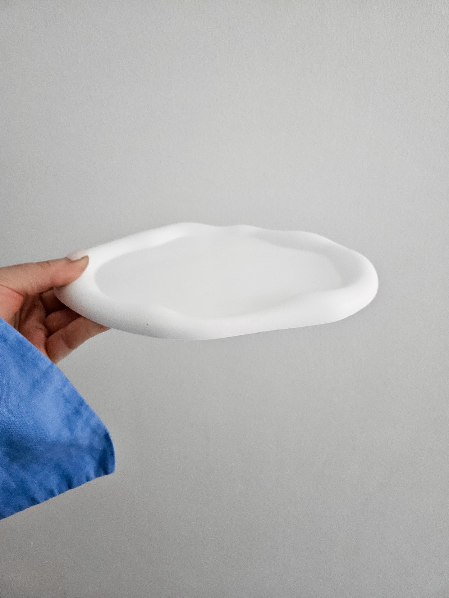 Oval Cloud Stone Tray