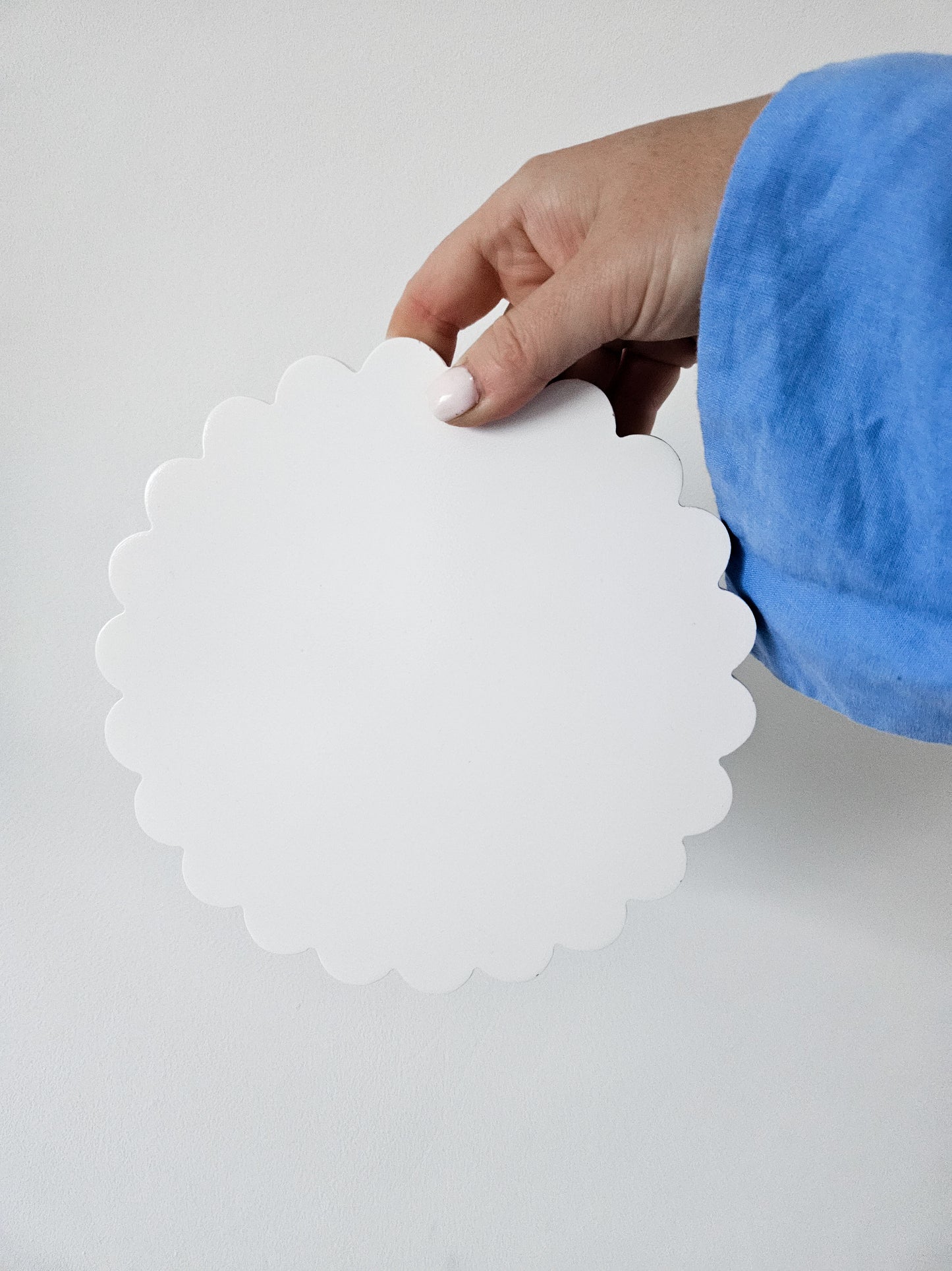 YESOstudio Scallop Round Tray