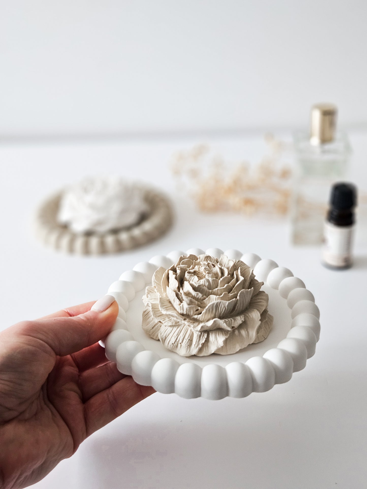 Peony Essential Oil Diffuser and Bubble Coaster Set