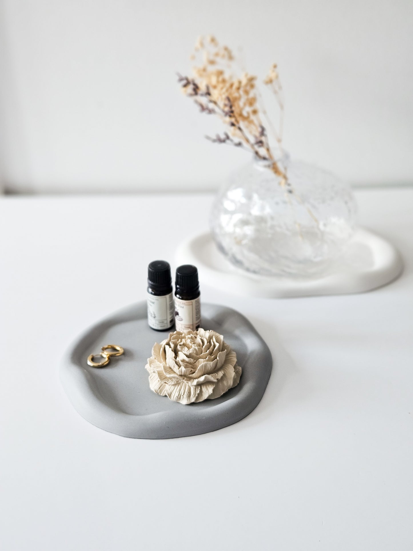 YESOstudio Round Cloud Stone Tray