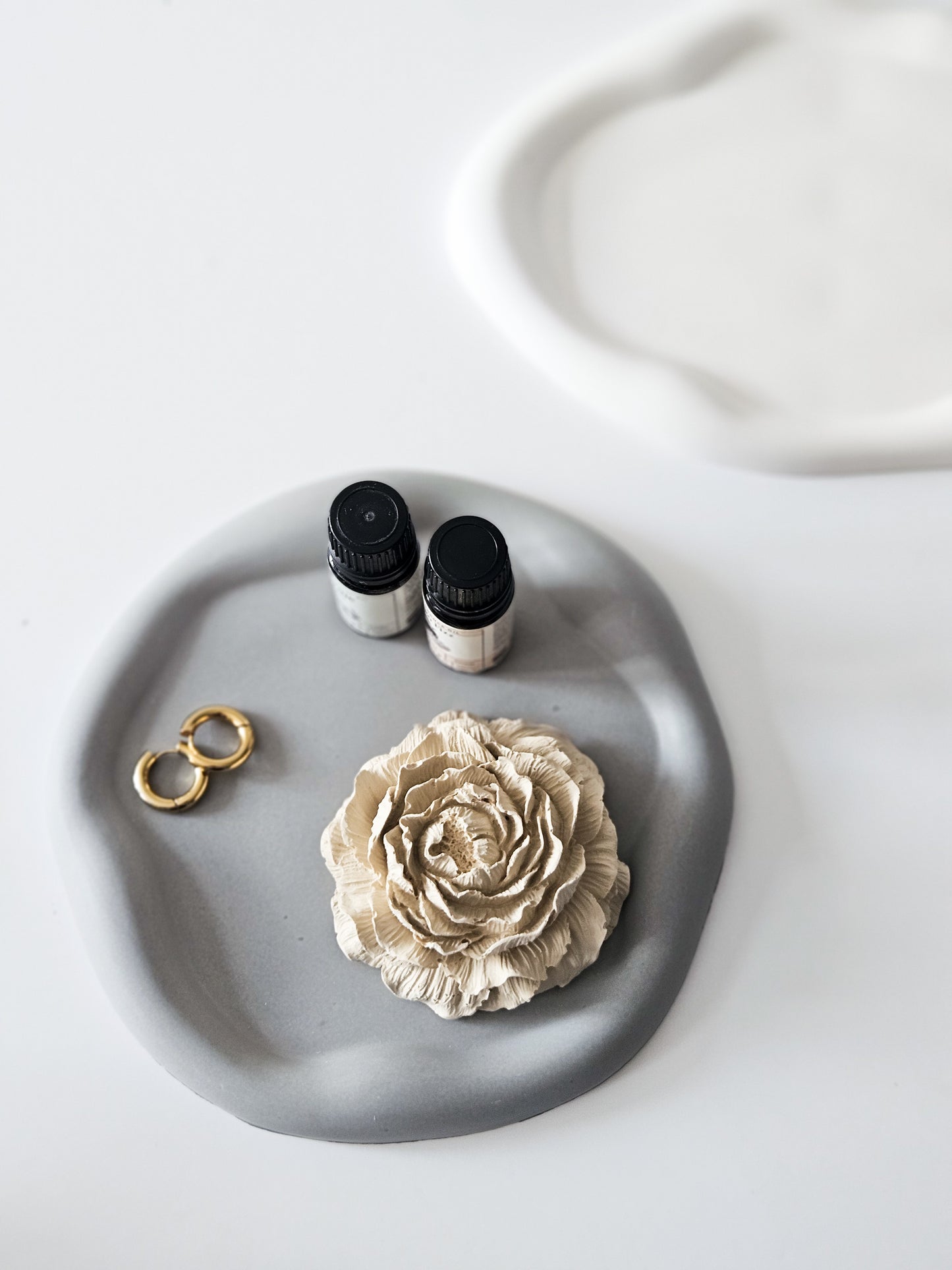YESOstudio Round Cloud Organising Tray