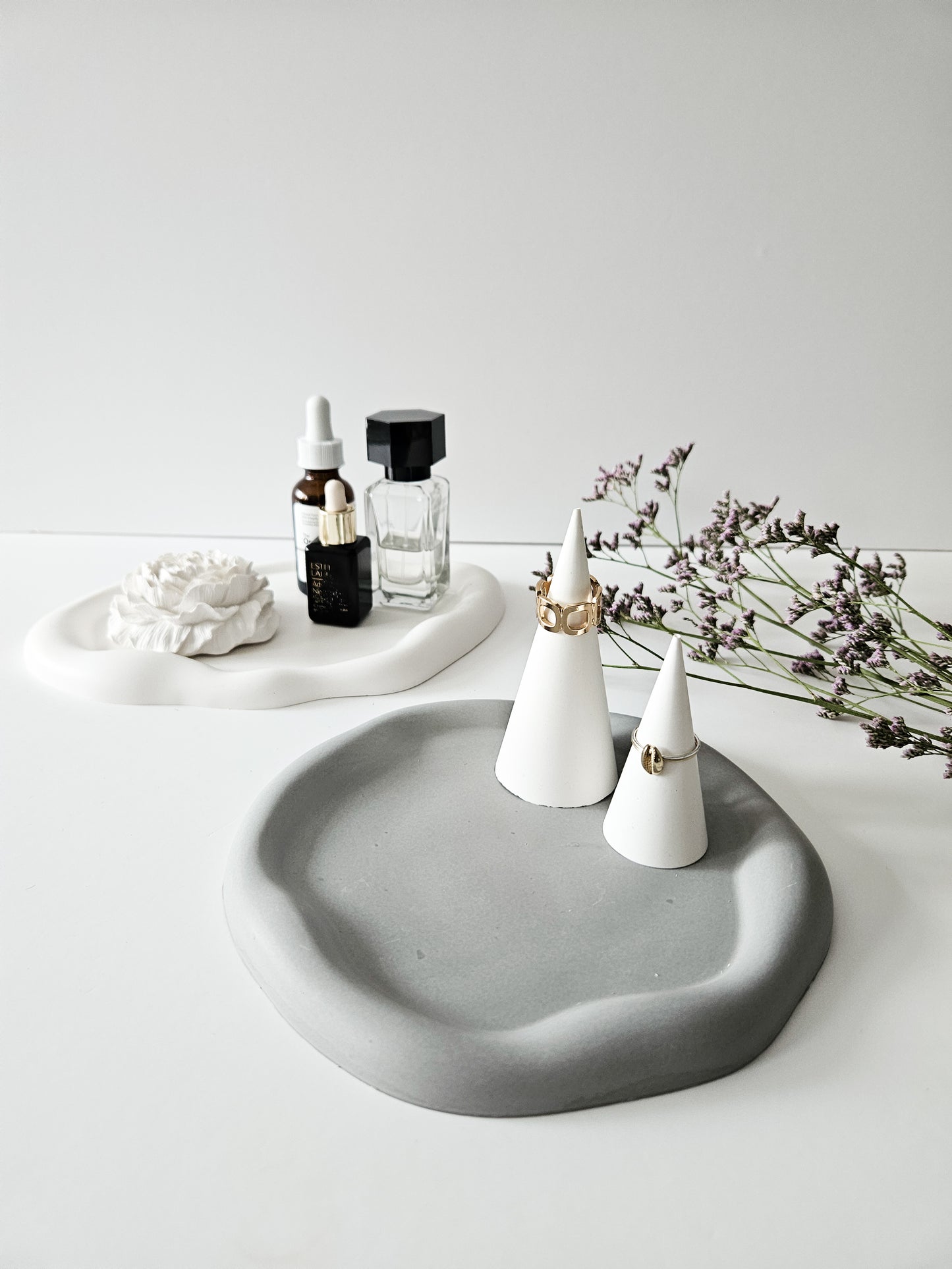 YESOstudio Round Cloud Jewellery Organising Tray