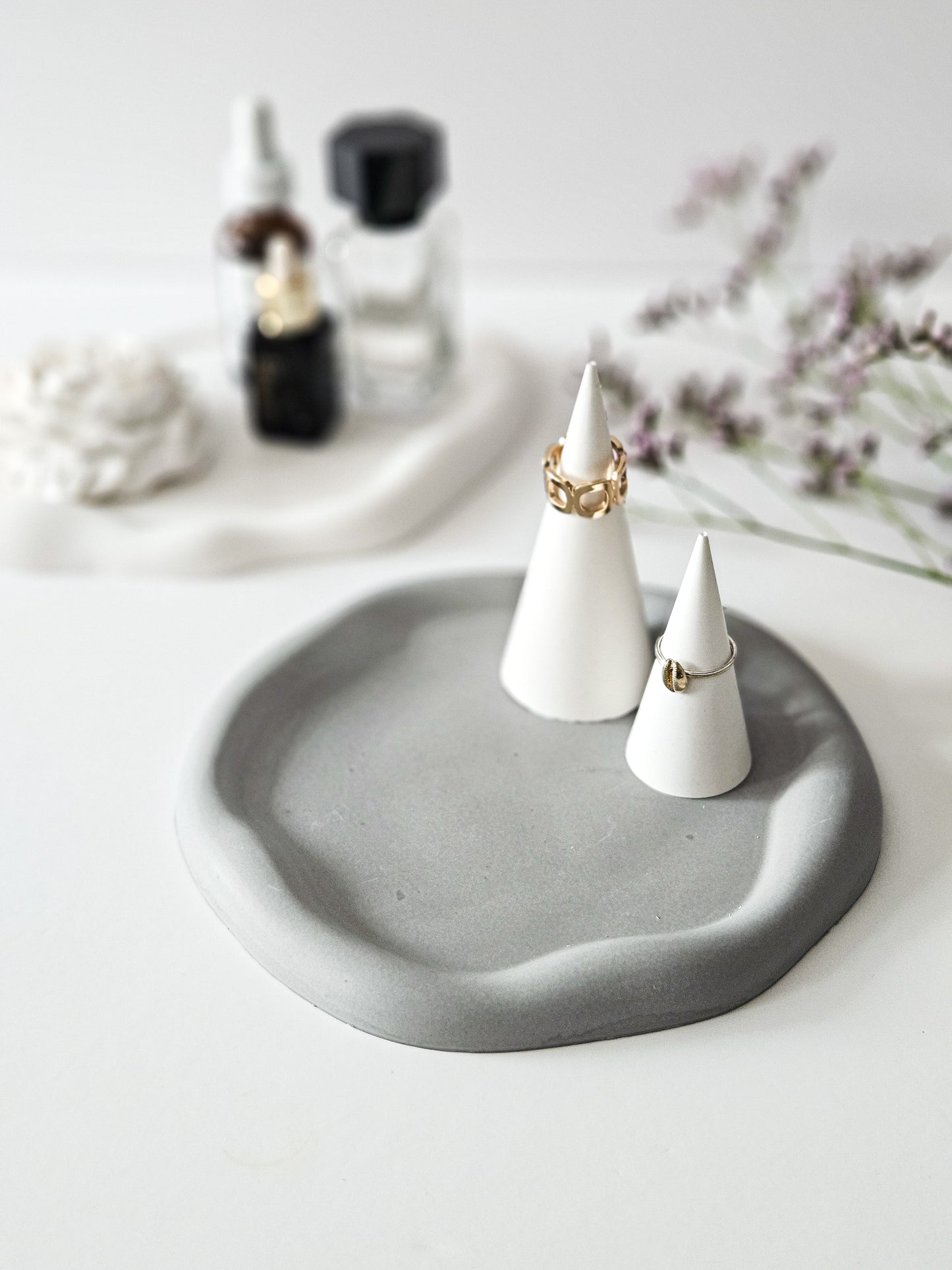 Classic Ring Cones Set