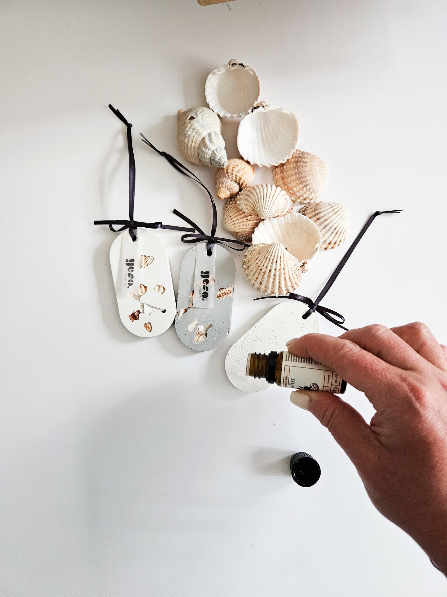 Natural Aroma Stone Tag Diffusers Set