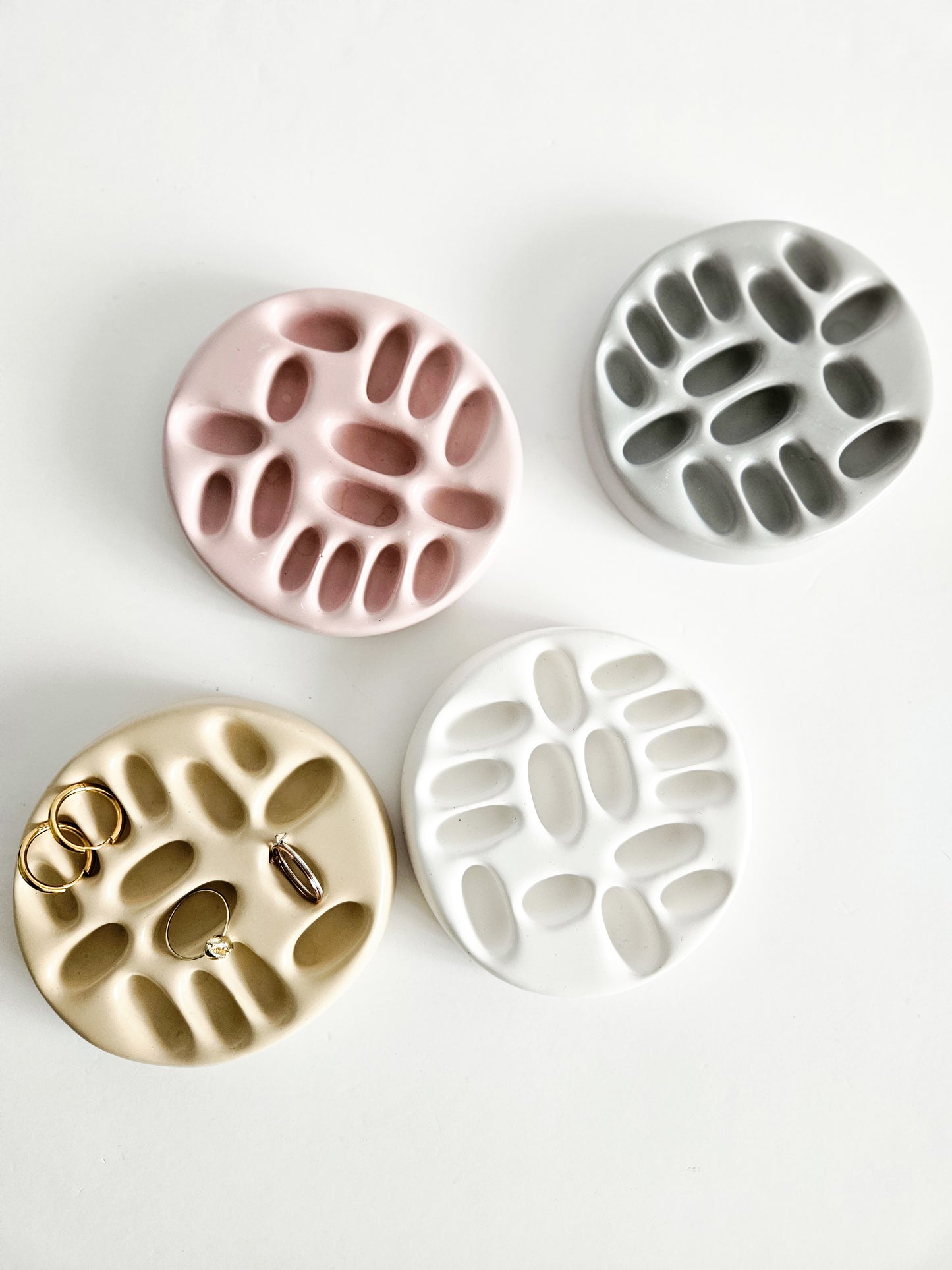 YESOstudio Minimalist Round Stone Rings Dish