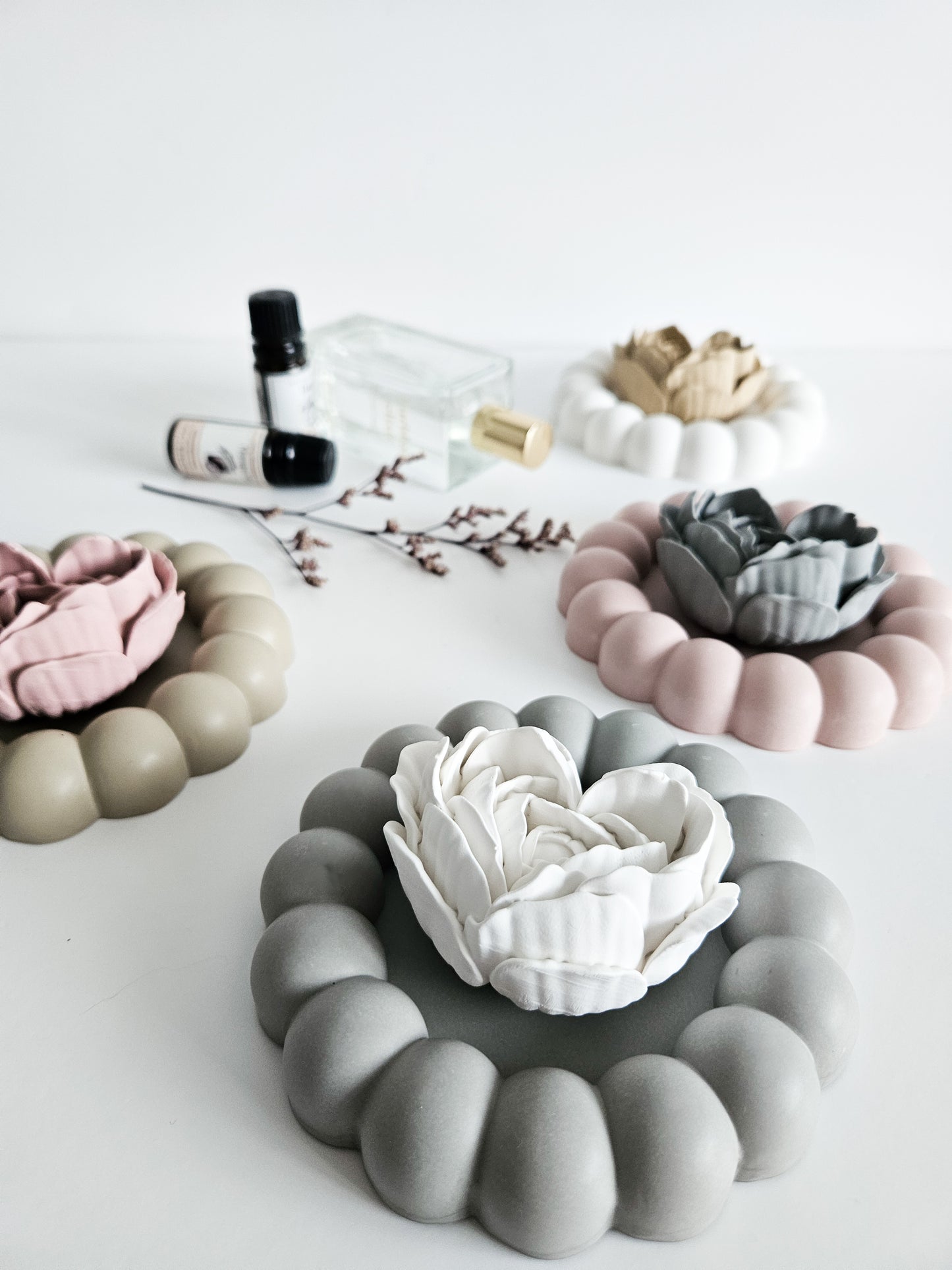 Heart-Shaped Rose Diffuser and Chunky Bubble Coaster Set