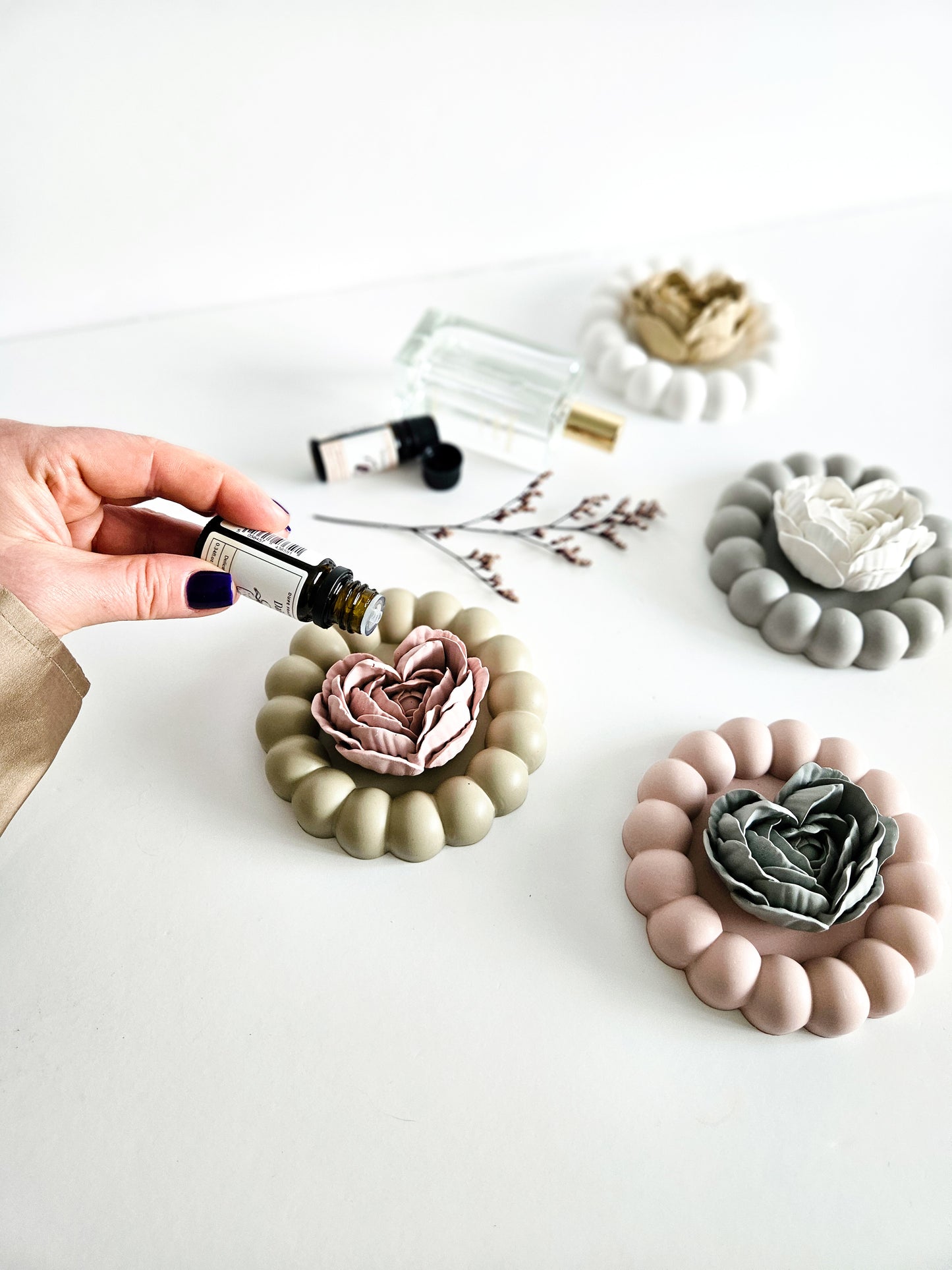 Heart-Shaped Rose Diffuser and Chunky Bubble Coaster Set