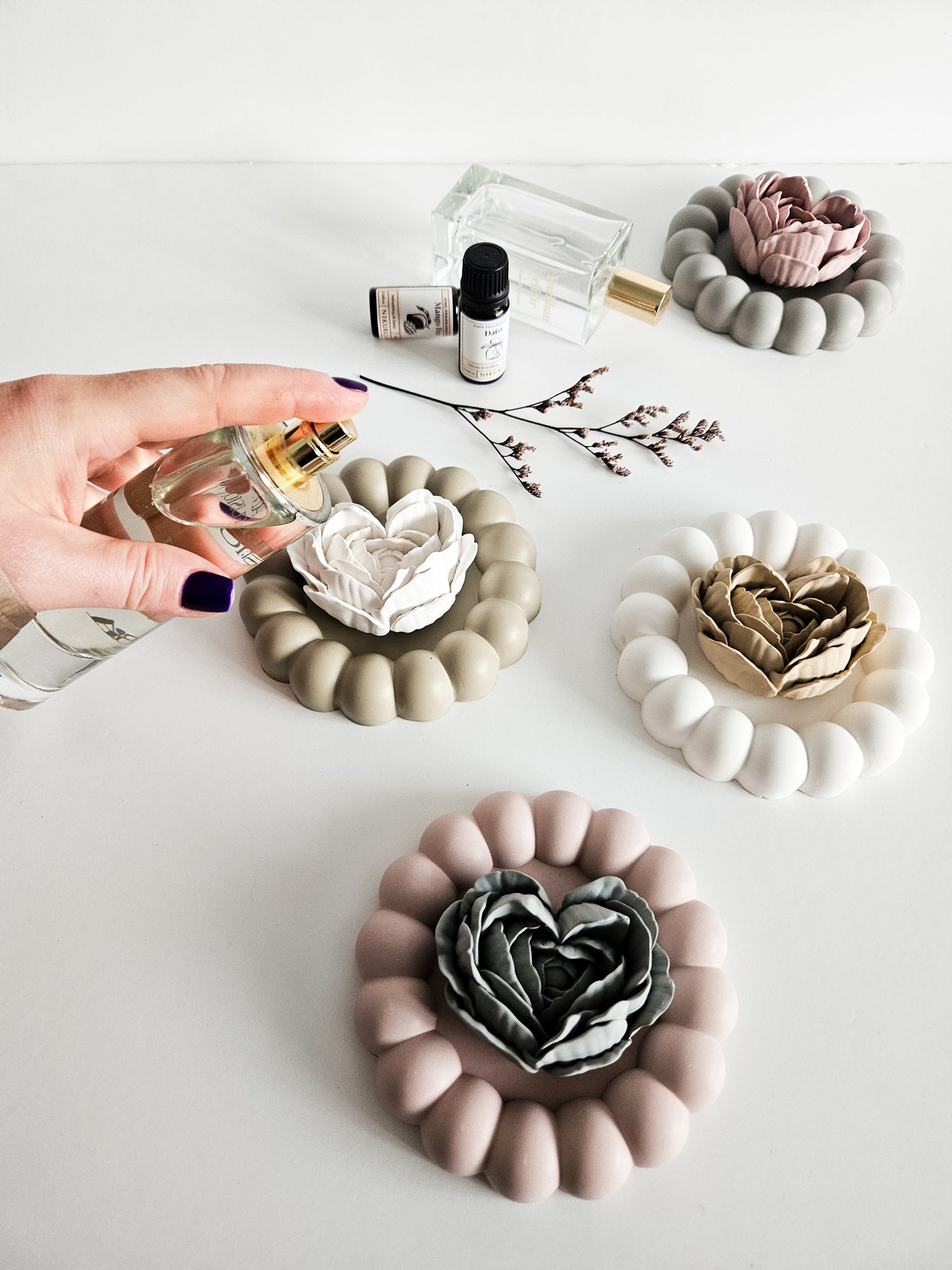 Heart-Shaped Rose Diffuser and Chunky Bubble Coaster Set