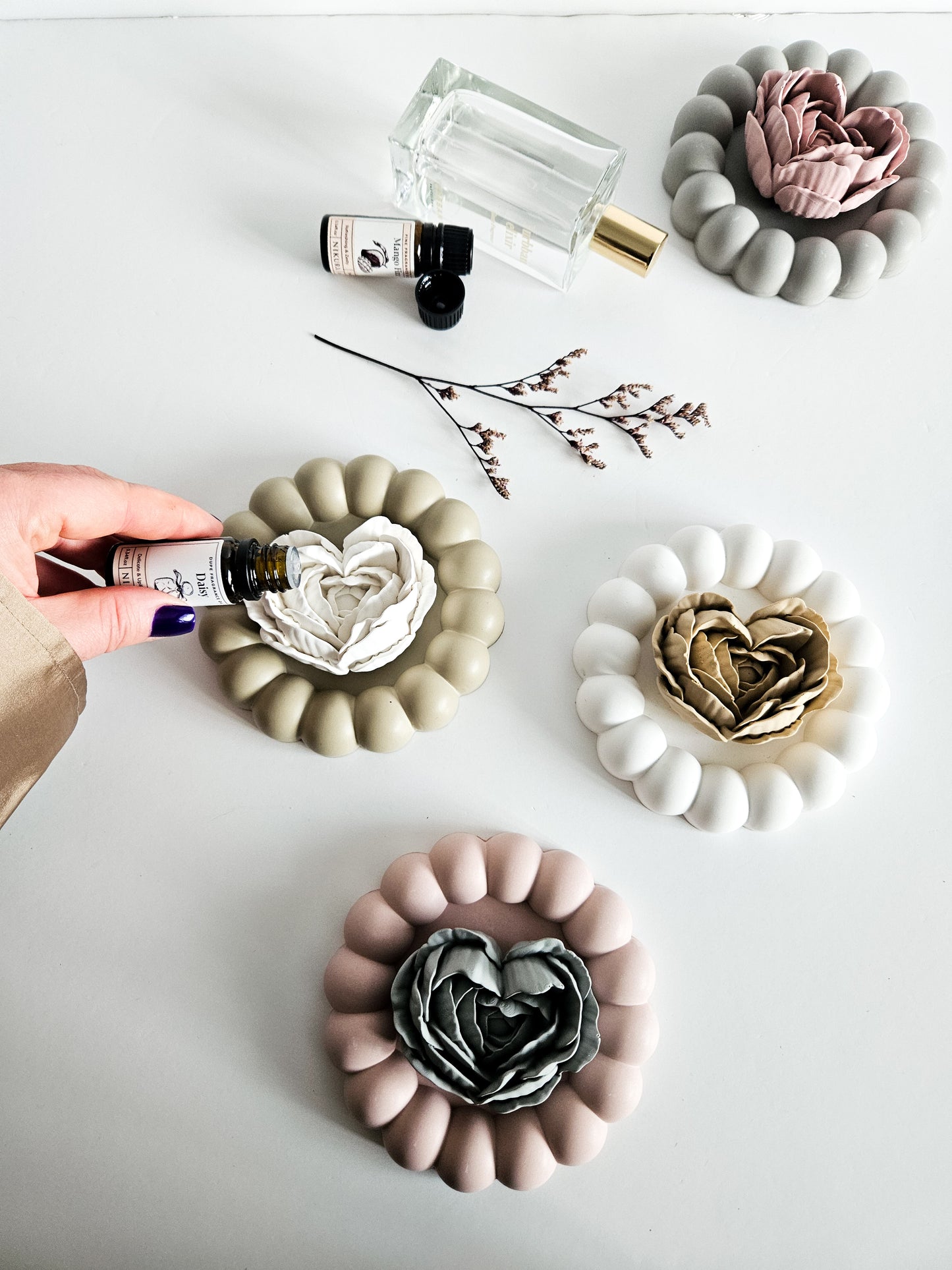 Heart-Shaped Rose Diffuser and Chunky Bubble Coaster Set