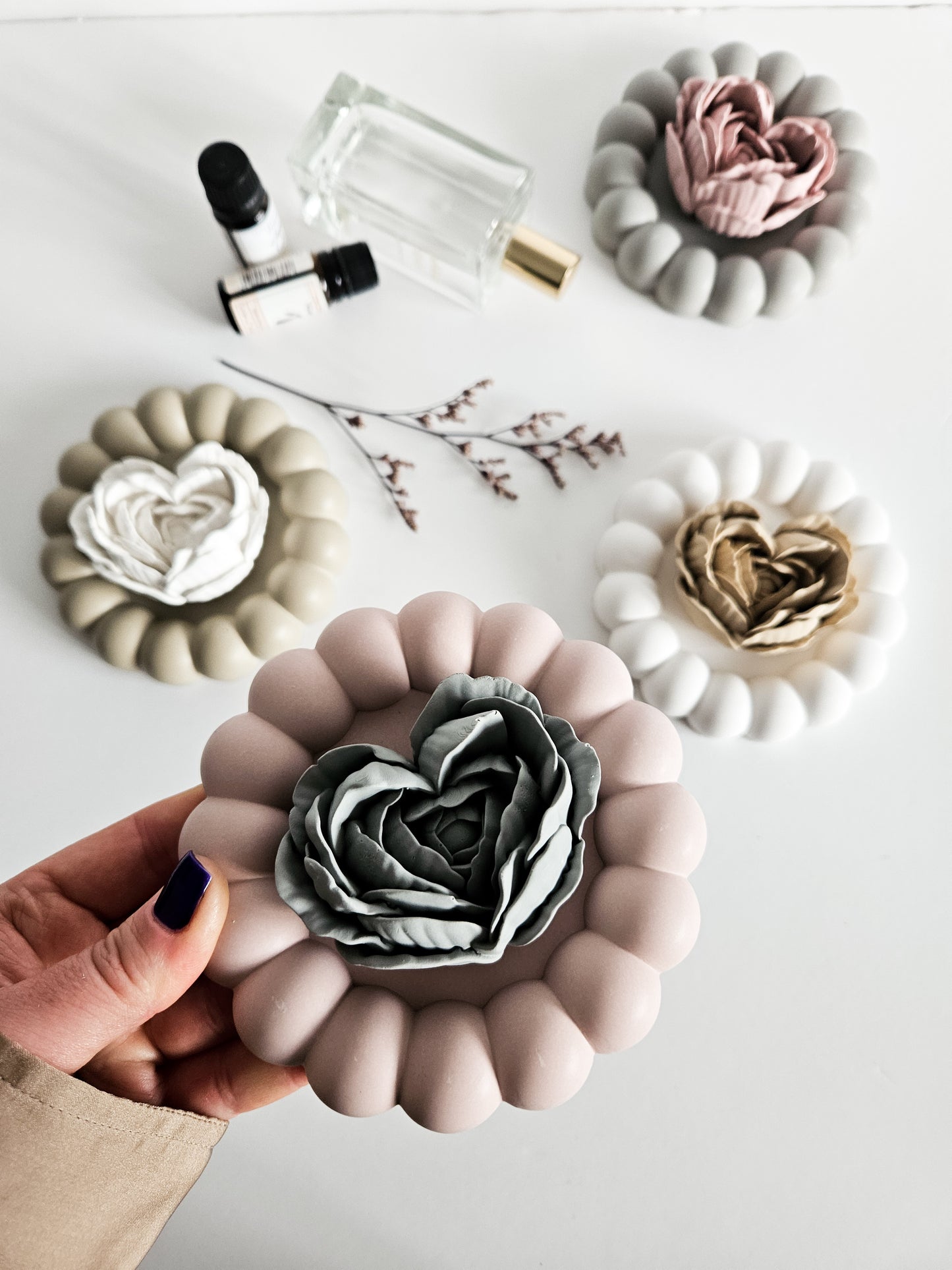 Heart-Shaped Rose Diffuser and Chunky Bubble Coaster Set