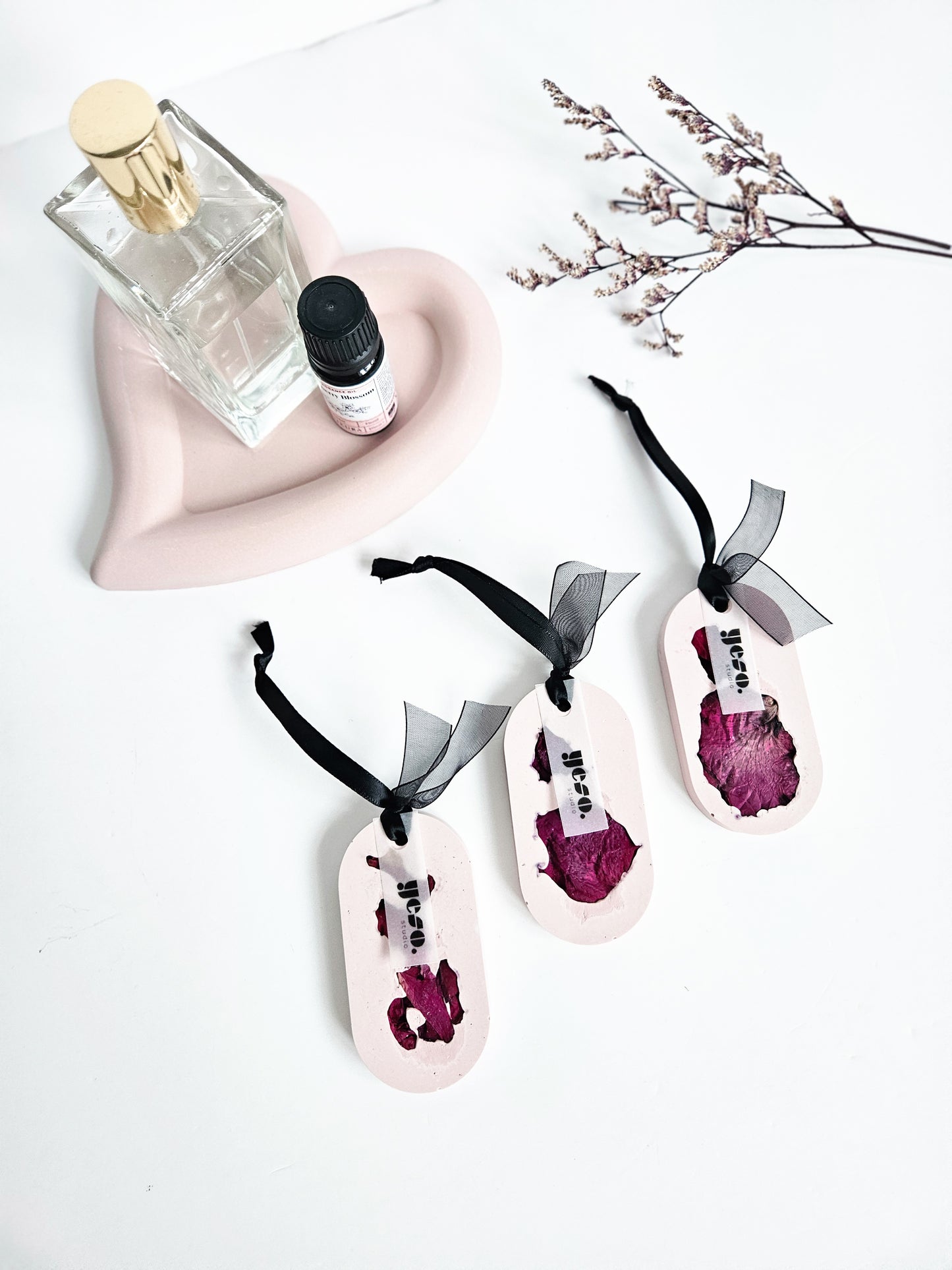 Rose Petals Aroma Stone Tag Diffusers