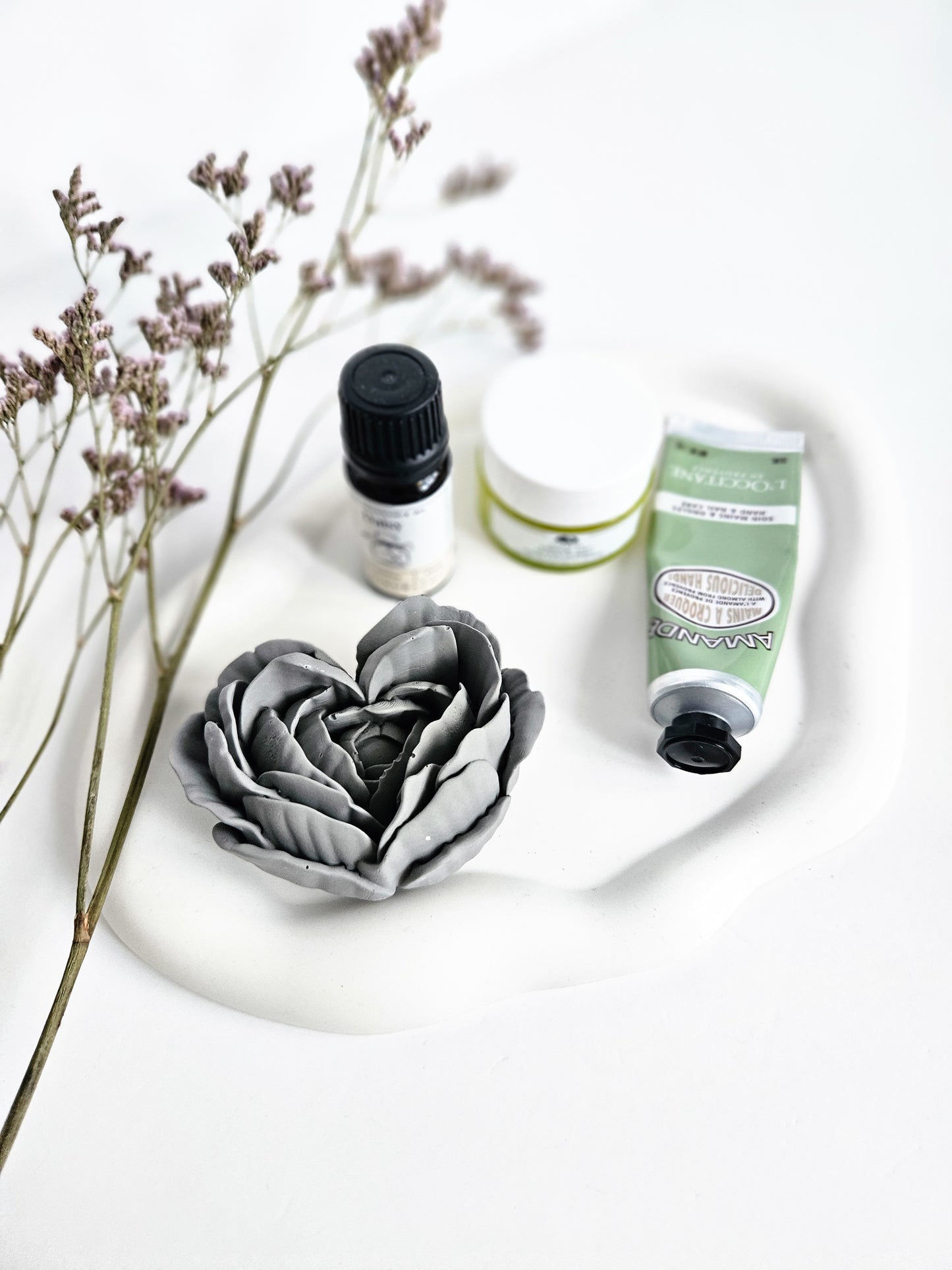 Heart-Shaped Flower Essential Oil Diffuser