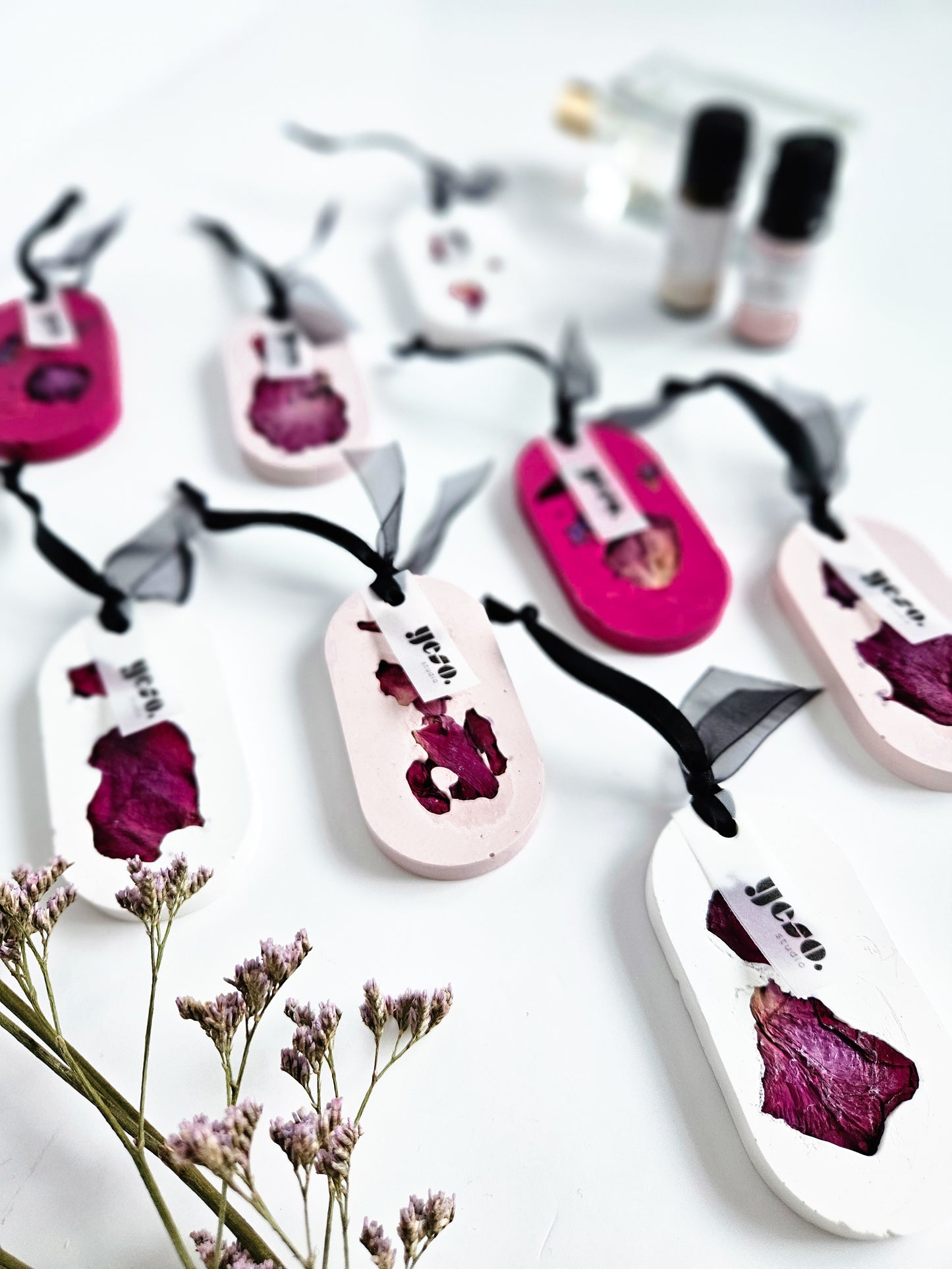 Rose Petals Aroma Stone Tag Diffusers
