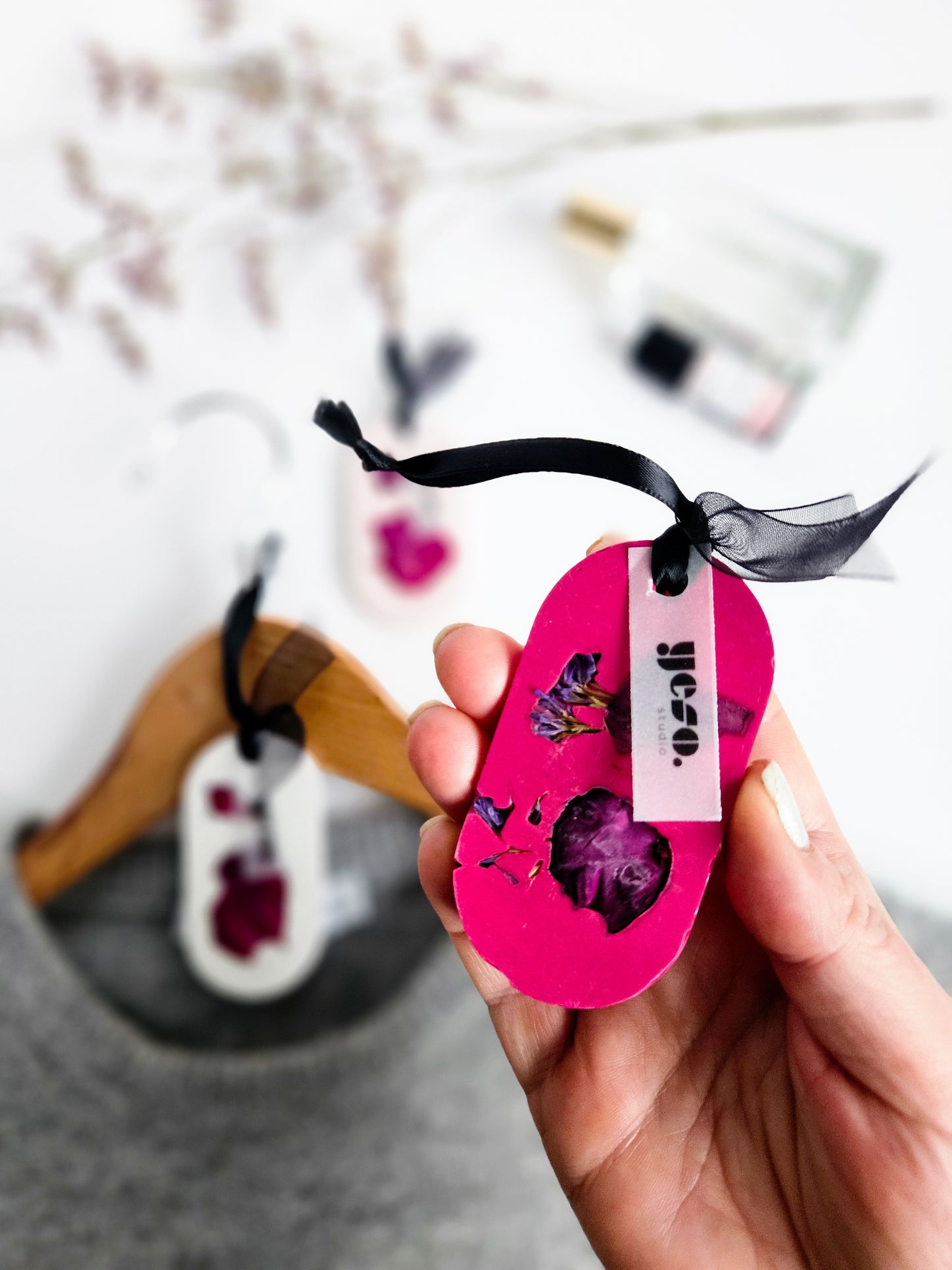 Rose Petals Aroma Stone Tag Diffusers