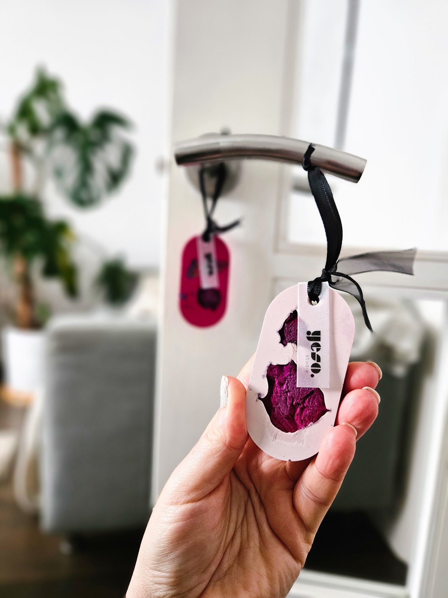 Rose Petals Aroma Stone Tag Diffusers