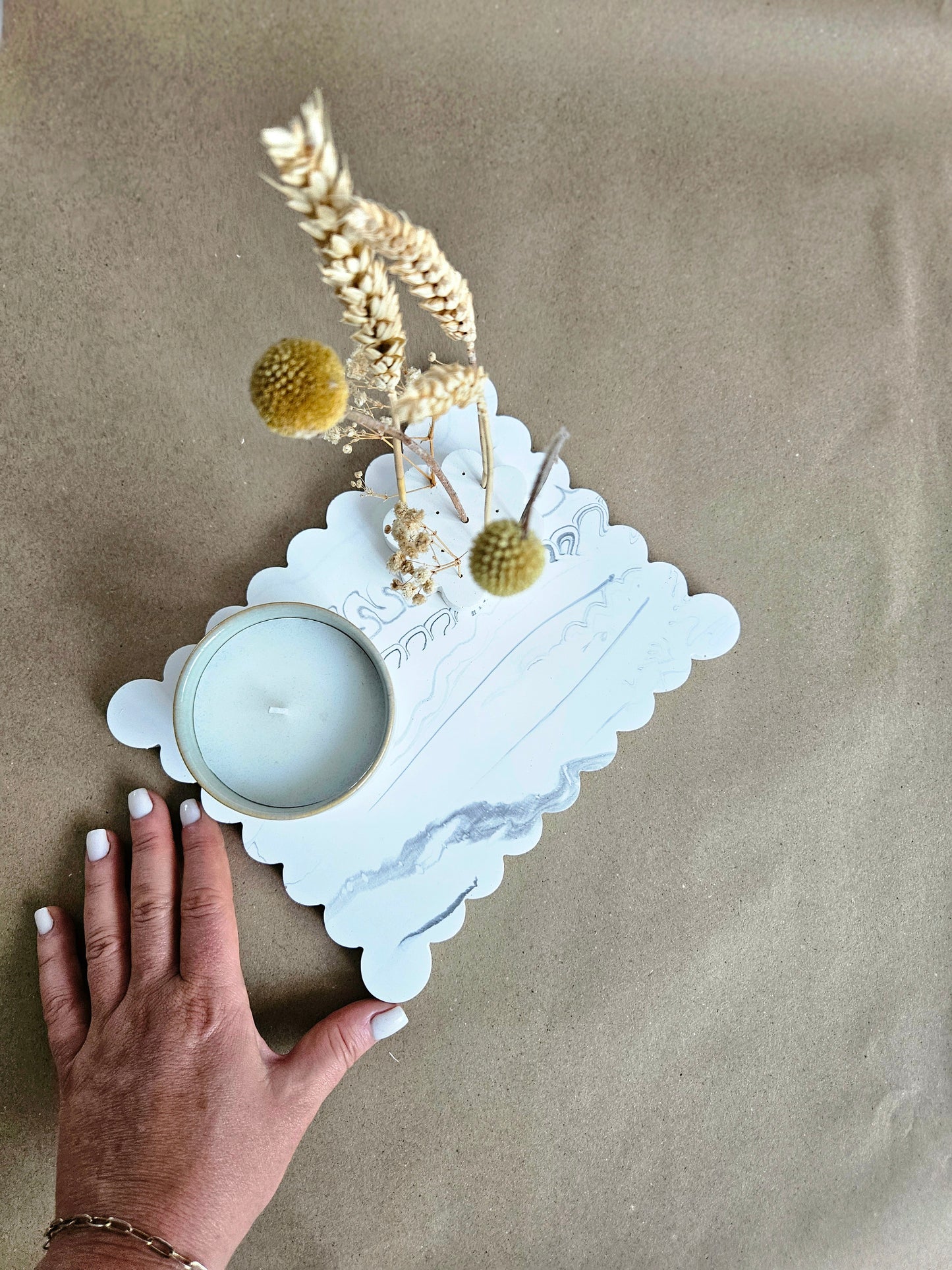 Large Scalloped Rectangular Tray – White with Grey Marble Effect 2