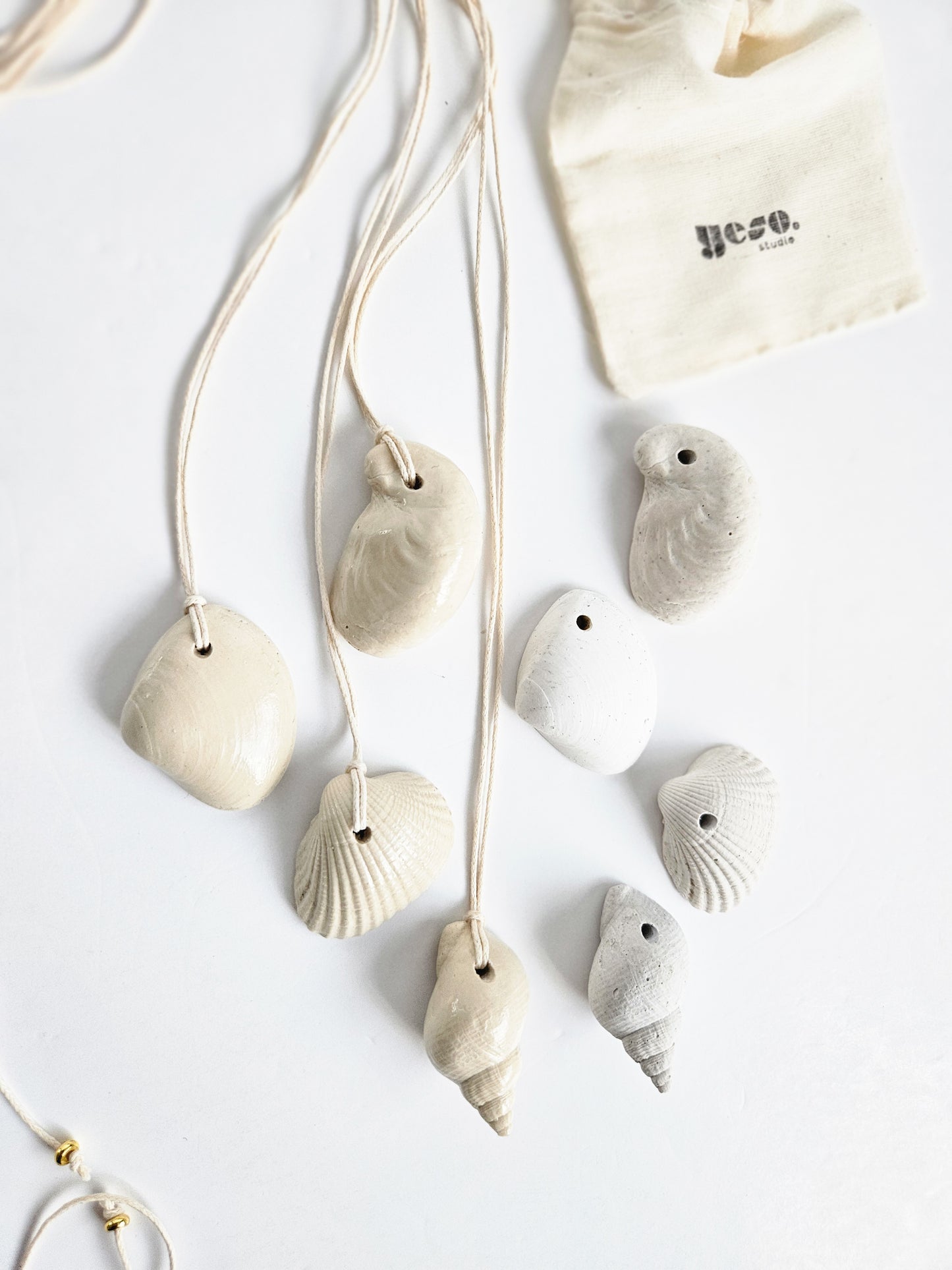 Seashell Necklace - Clam