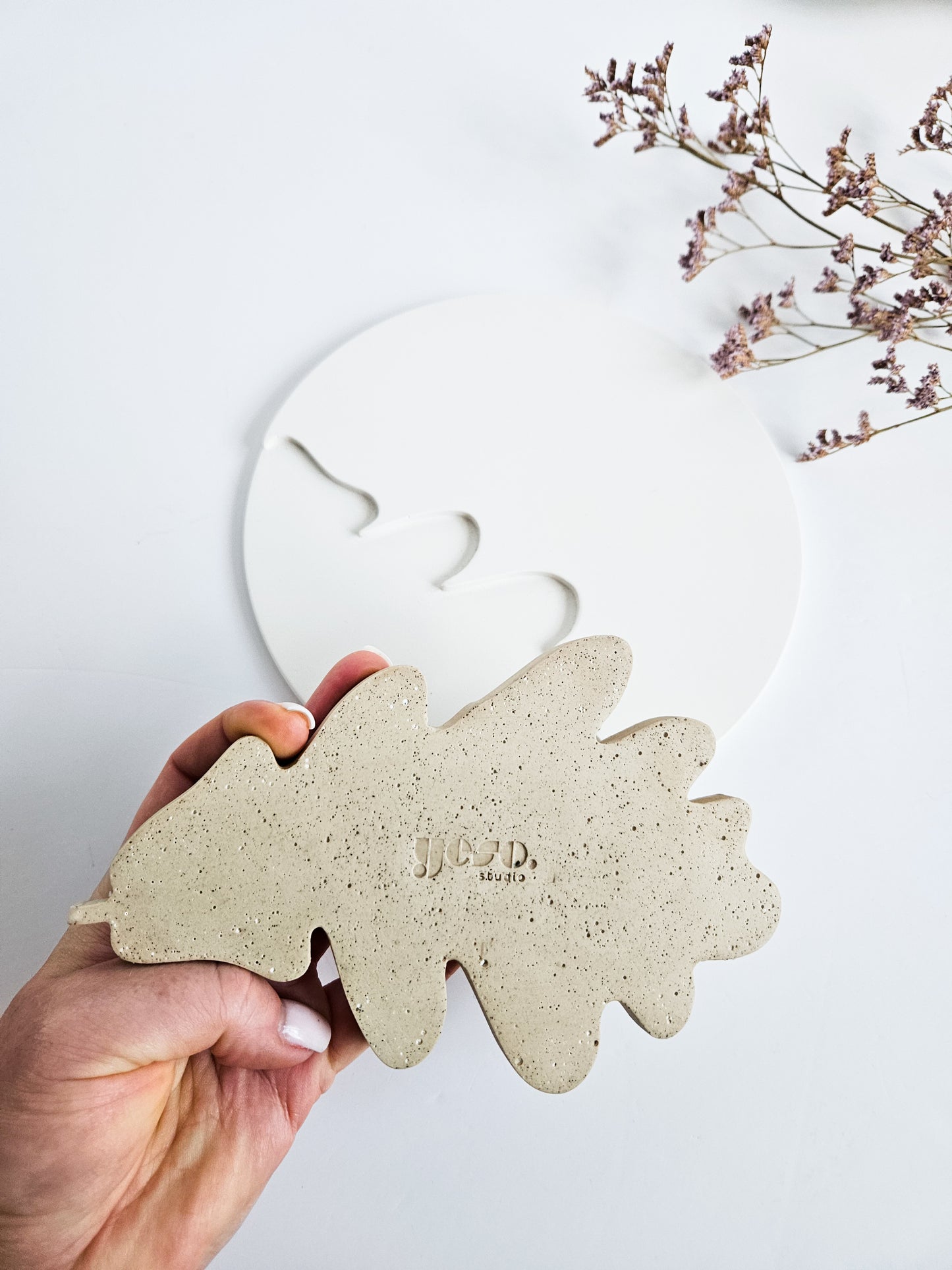 Oak Leaf Nesting Tray and Coaster Set