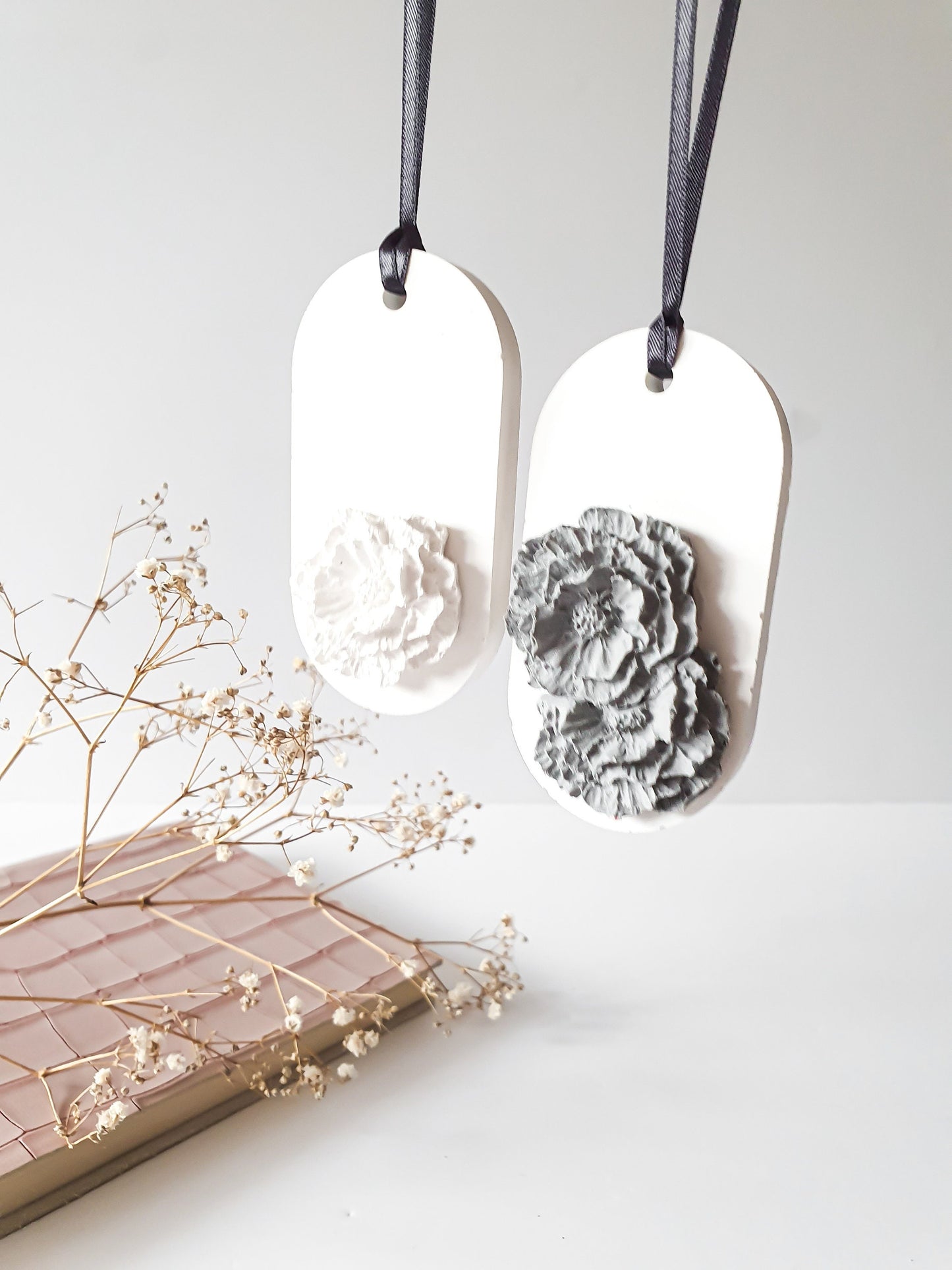 YESOstudio Floral Aroma Stone Tag Diffuser Gift Set