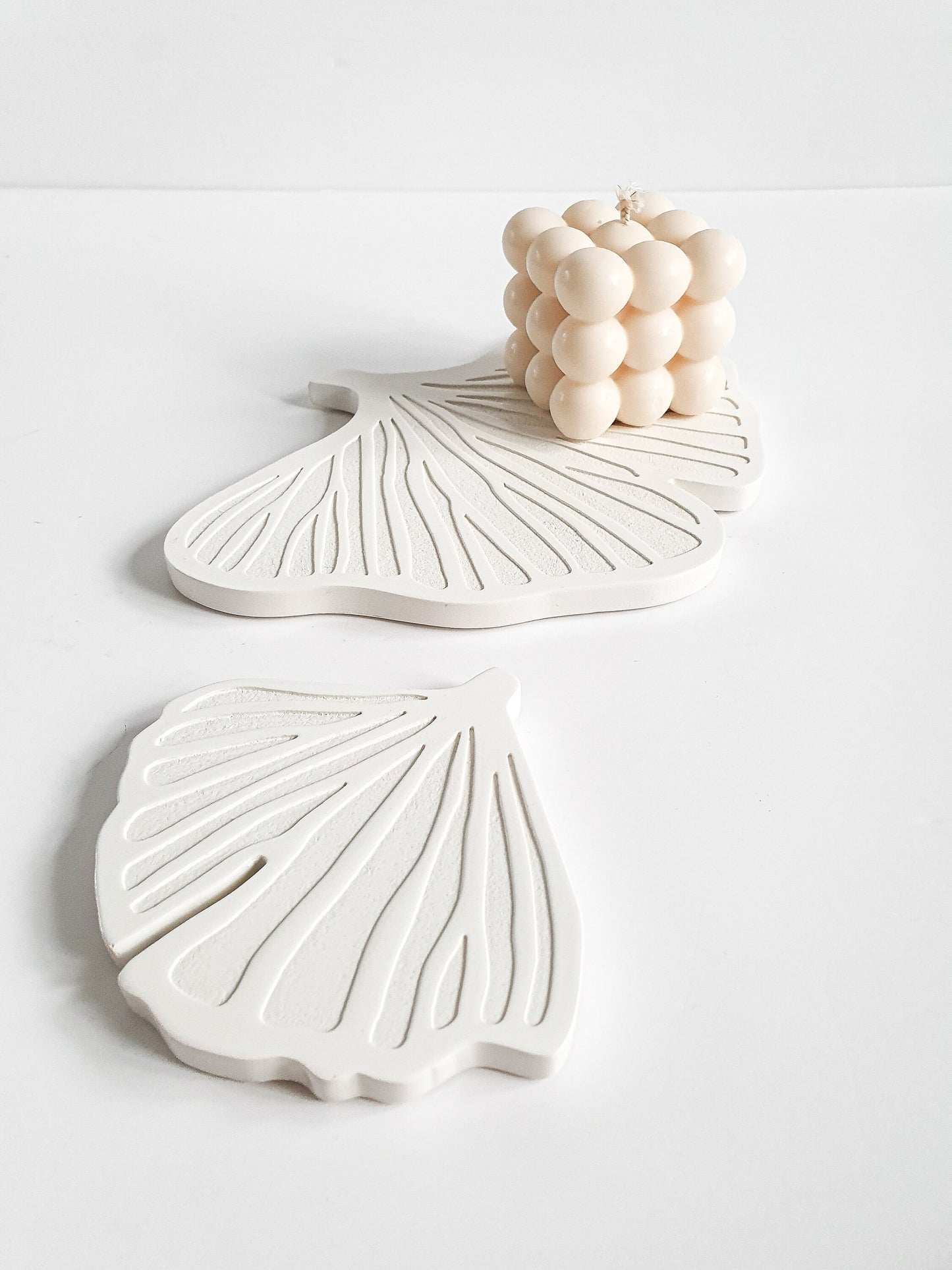 YESOstudio Ginkgo Biloba Leaf-Shaped Display Tray