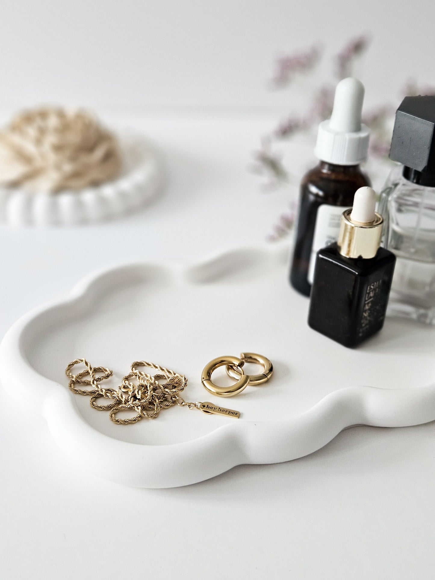 YESOstudio Irregular Oval Cloudy Stone Tray
