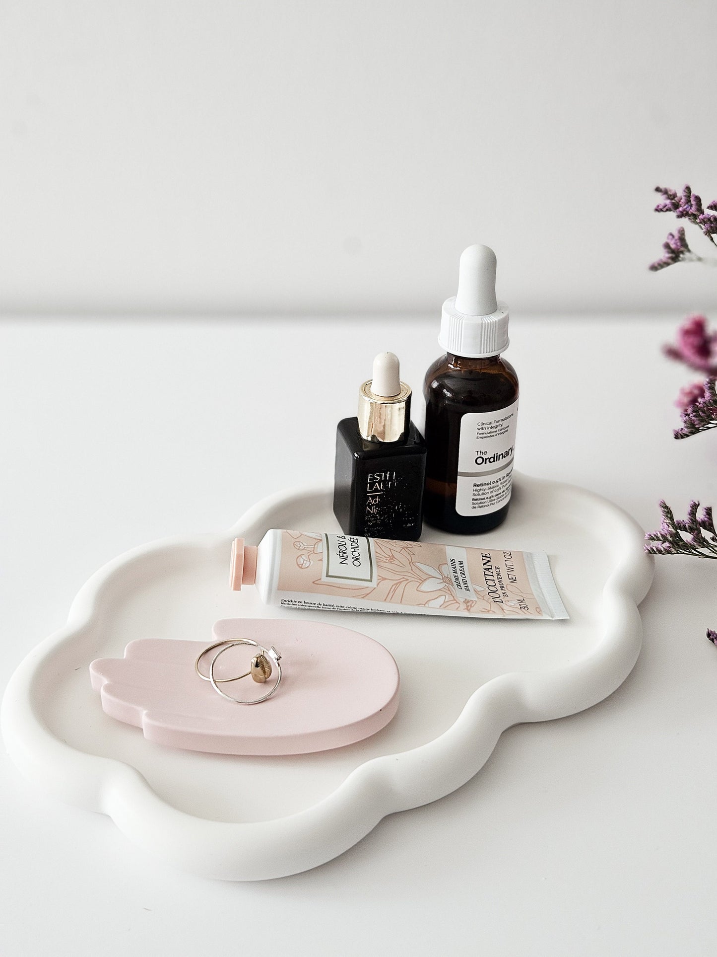 YESOstudio Irregular Oval Cloudy Stone Tray