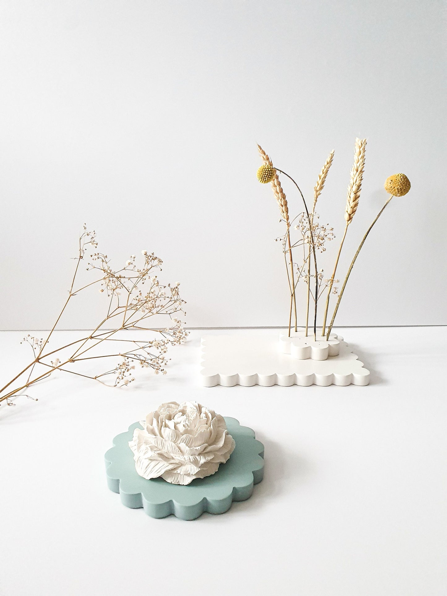 YESOstudio Peony Stone Diffuser and Scallop Coaster Set An Elegant Gift for Any Occasion