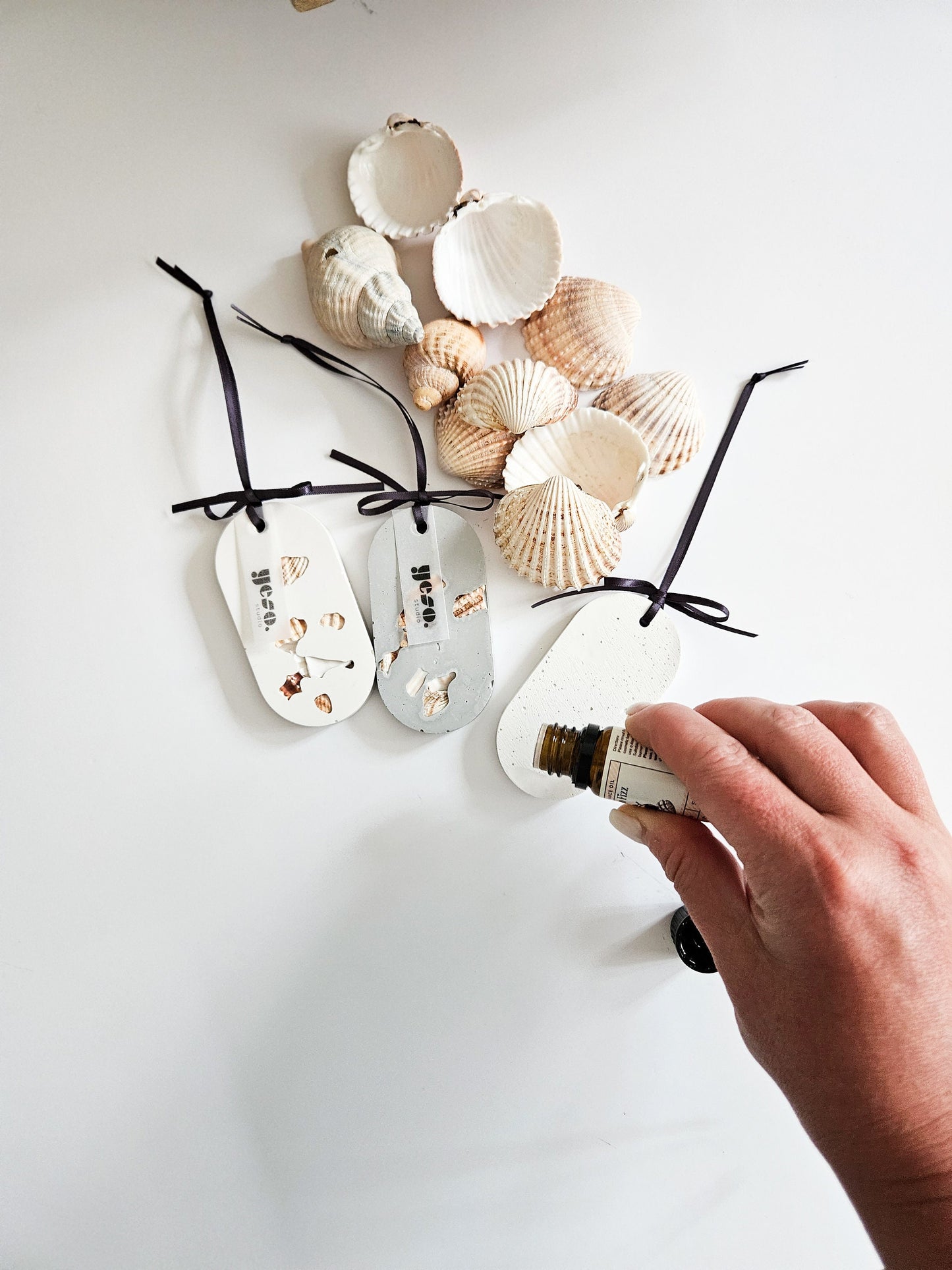 YESOstudio Sea Shells Aroma Stone Tag Diffusers