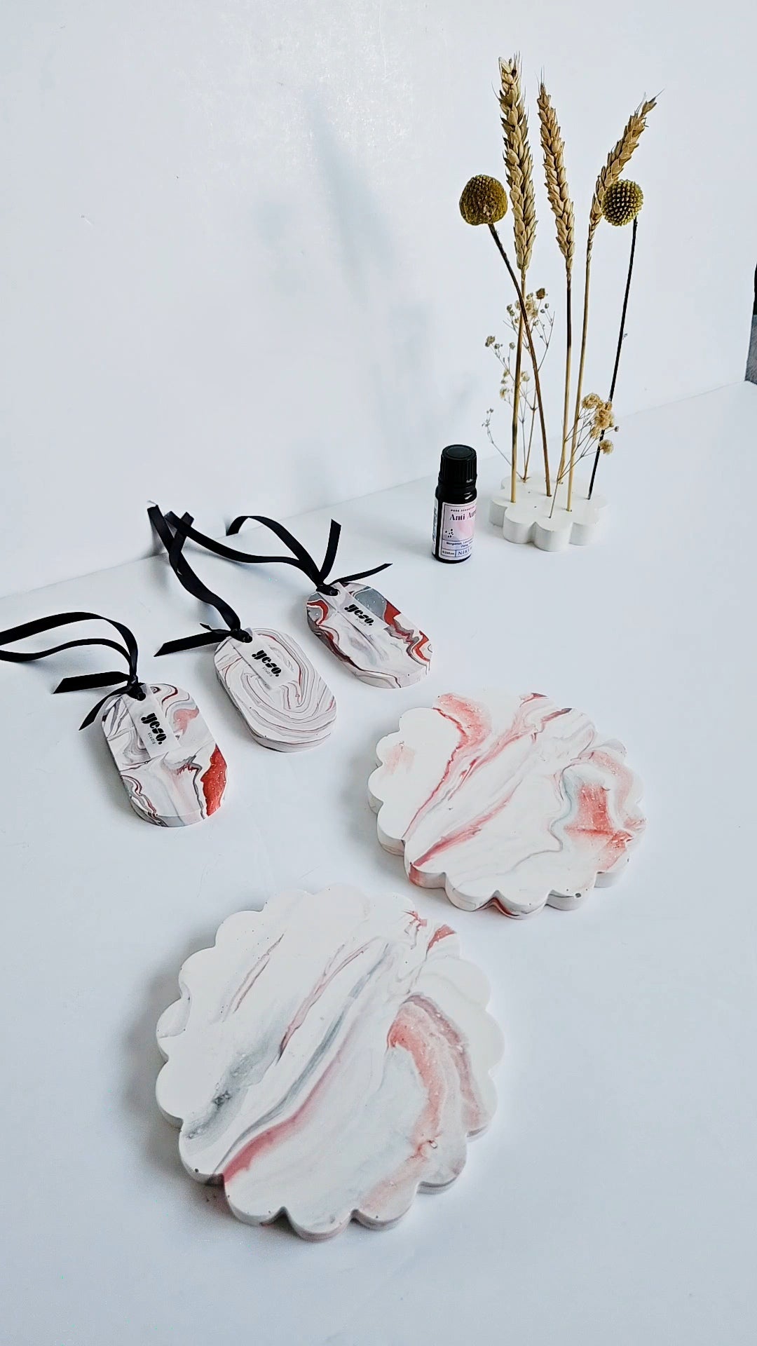 Bold Marble Effect – Set of 3 Oval Aroma Stone Tag Diffusers