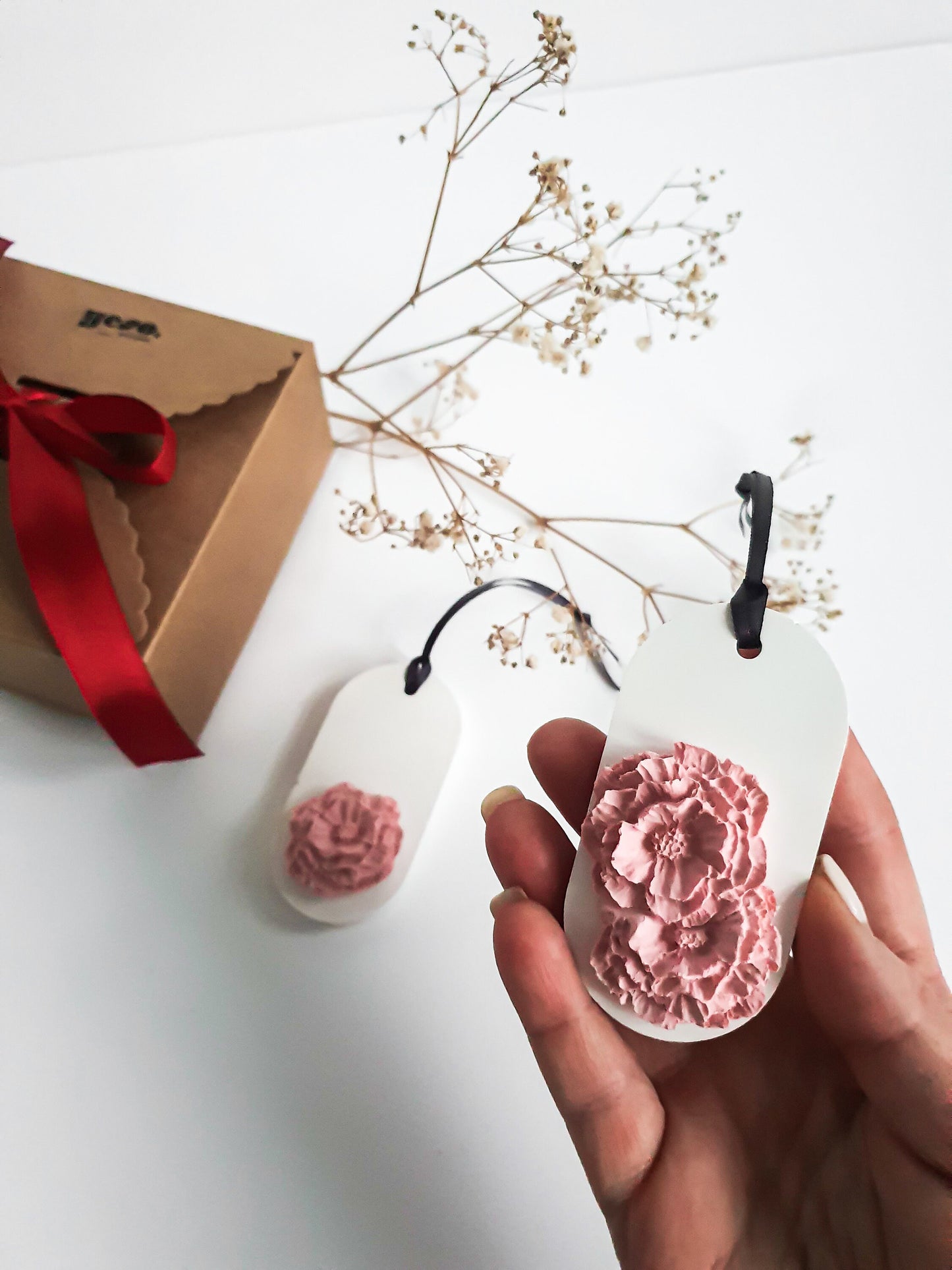 YESOstudio Floral Aroma Stone Tag Diffuser Gift Set